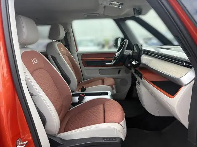 Volkswagen Id. Buzz view 10