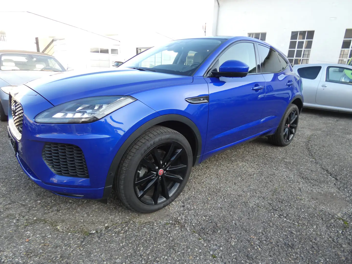 Jaguar E-Pace D180 AWD "R Dynamic"Leder"Kamera"Navi"LED Blau - 1