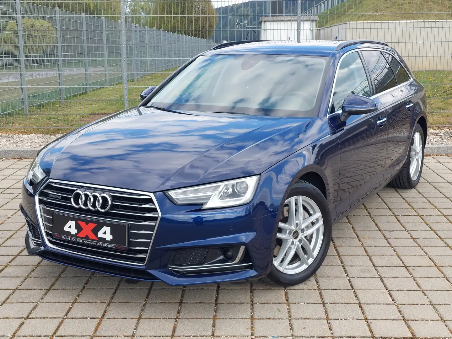 Audi A4 40 TDI quattro design S-tronic **TOP-Zustand** Blau - 1