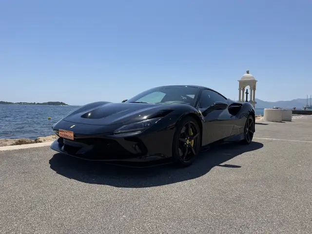 Ferrari F8 Tributo 3.9 V8 BiTurbo 720ch PPF CARBON Black & Yellow