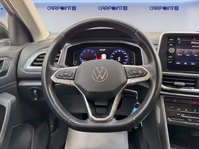 Volkswagen T-Roc view 13