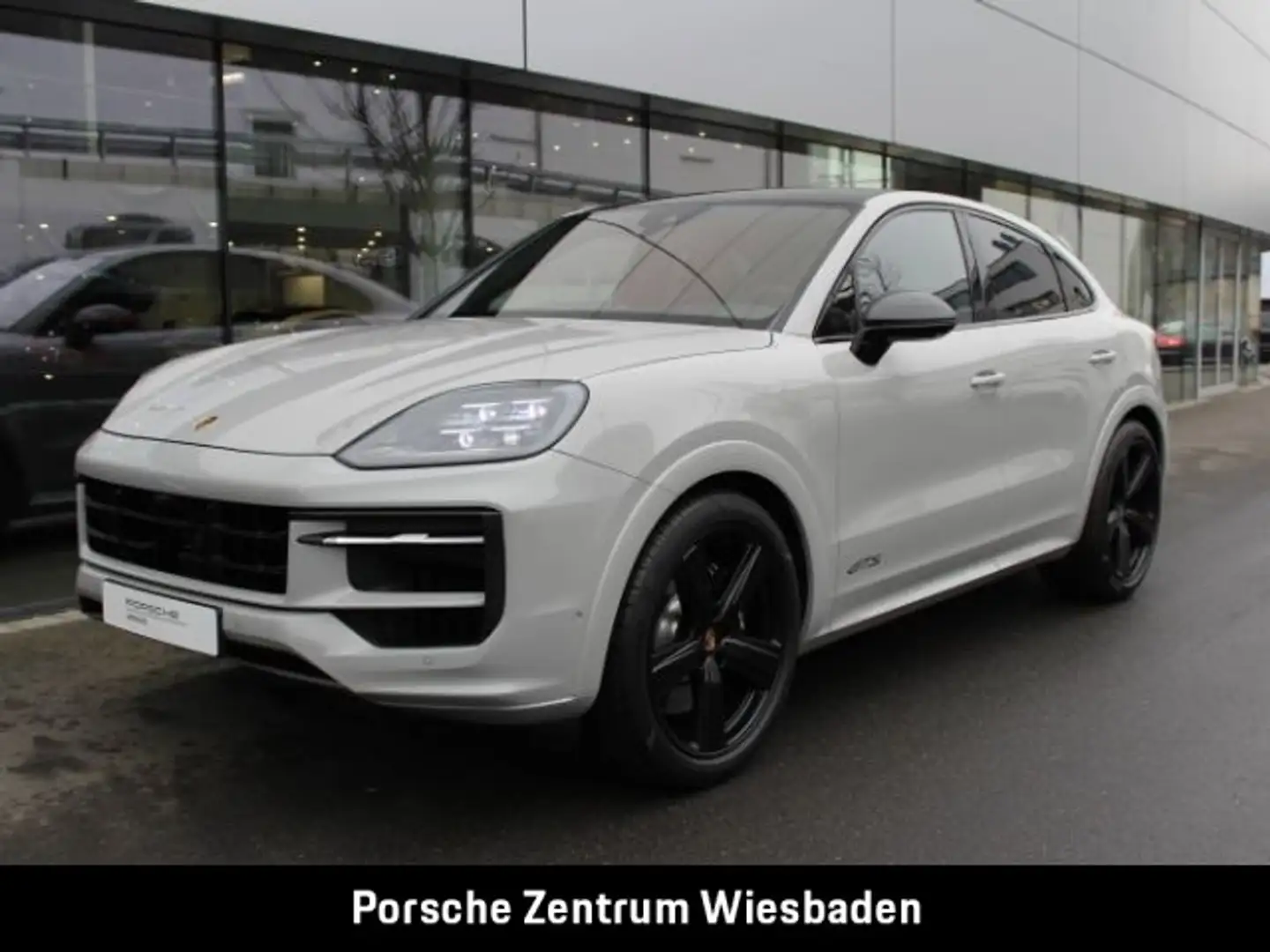 Porsche Cayenne GTS Coupe Blanc - 1