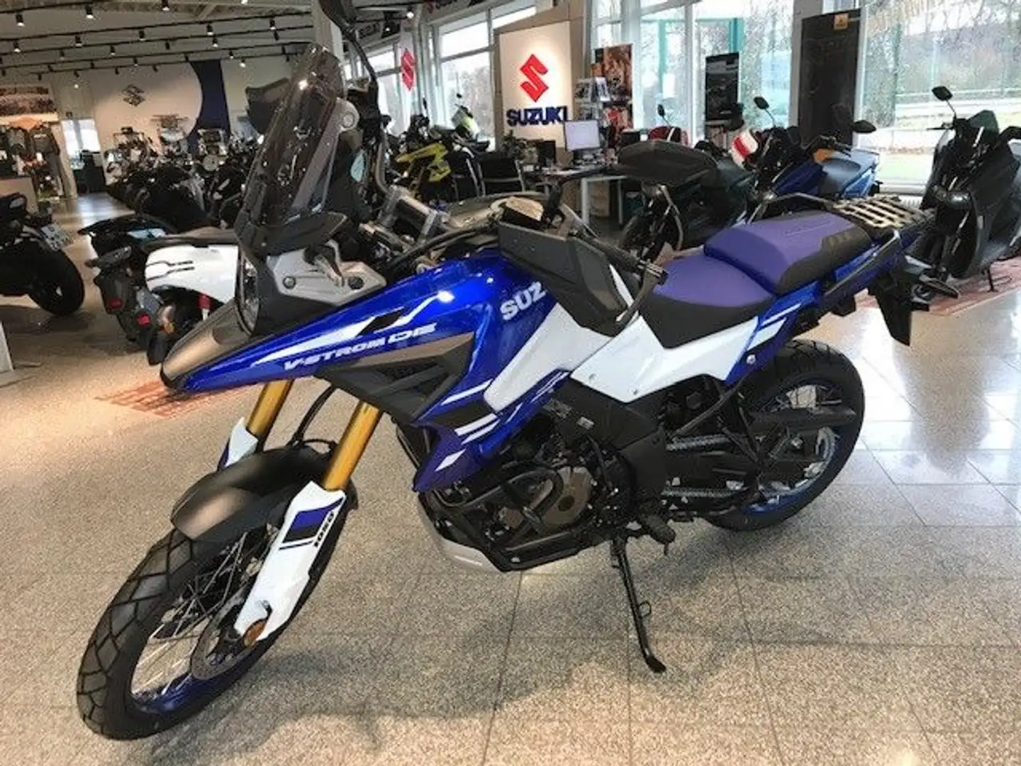 Suzuki V-Strom 1050DE weiß blau Blau - 2