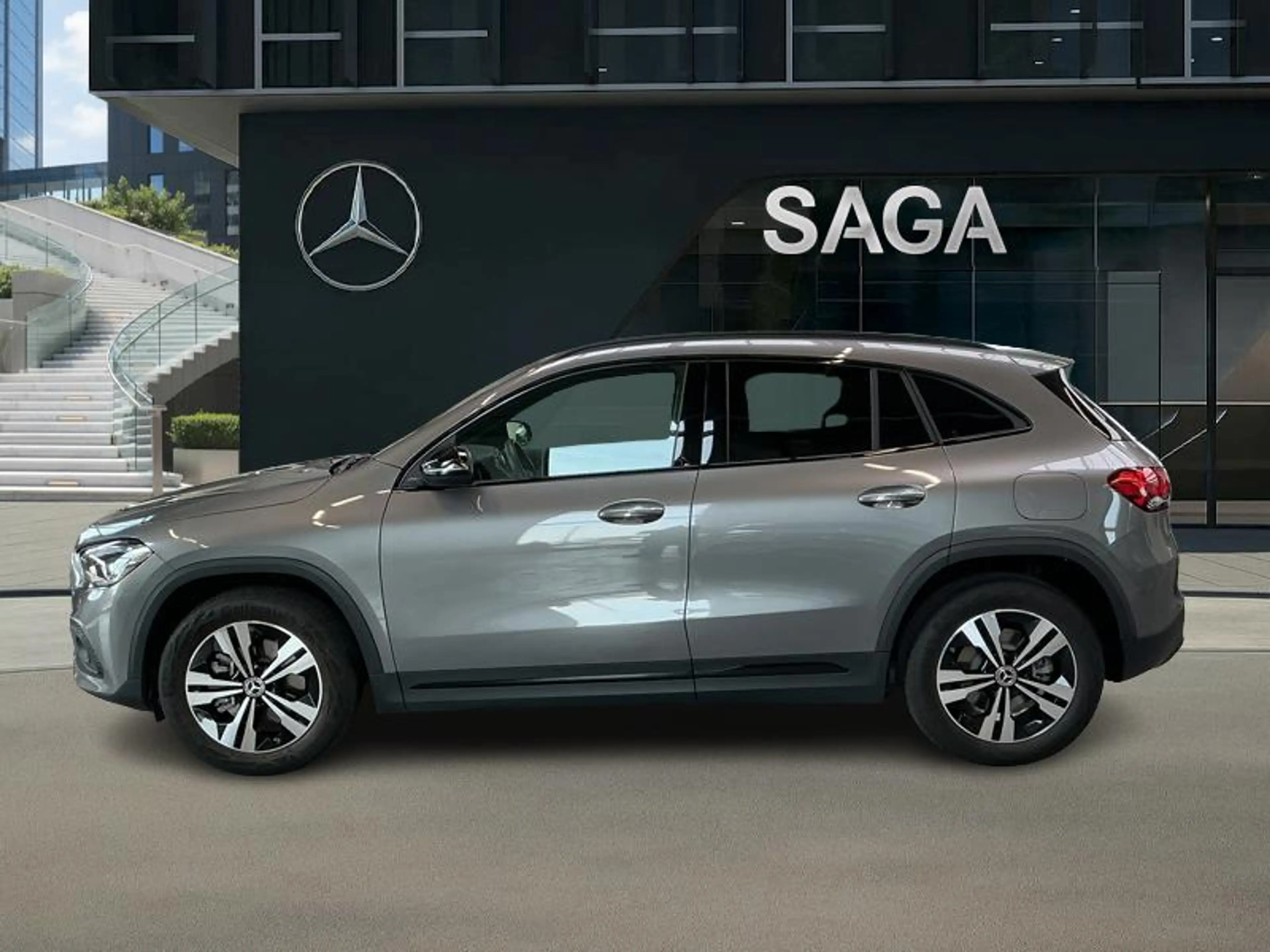 Mercedes-Benz GLA 250 e Luxury Pack Night — photo 5