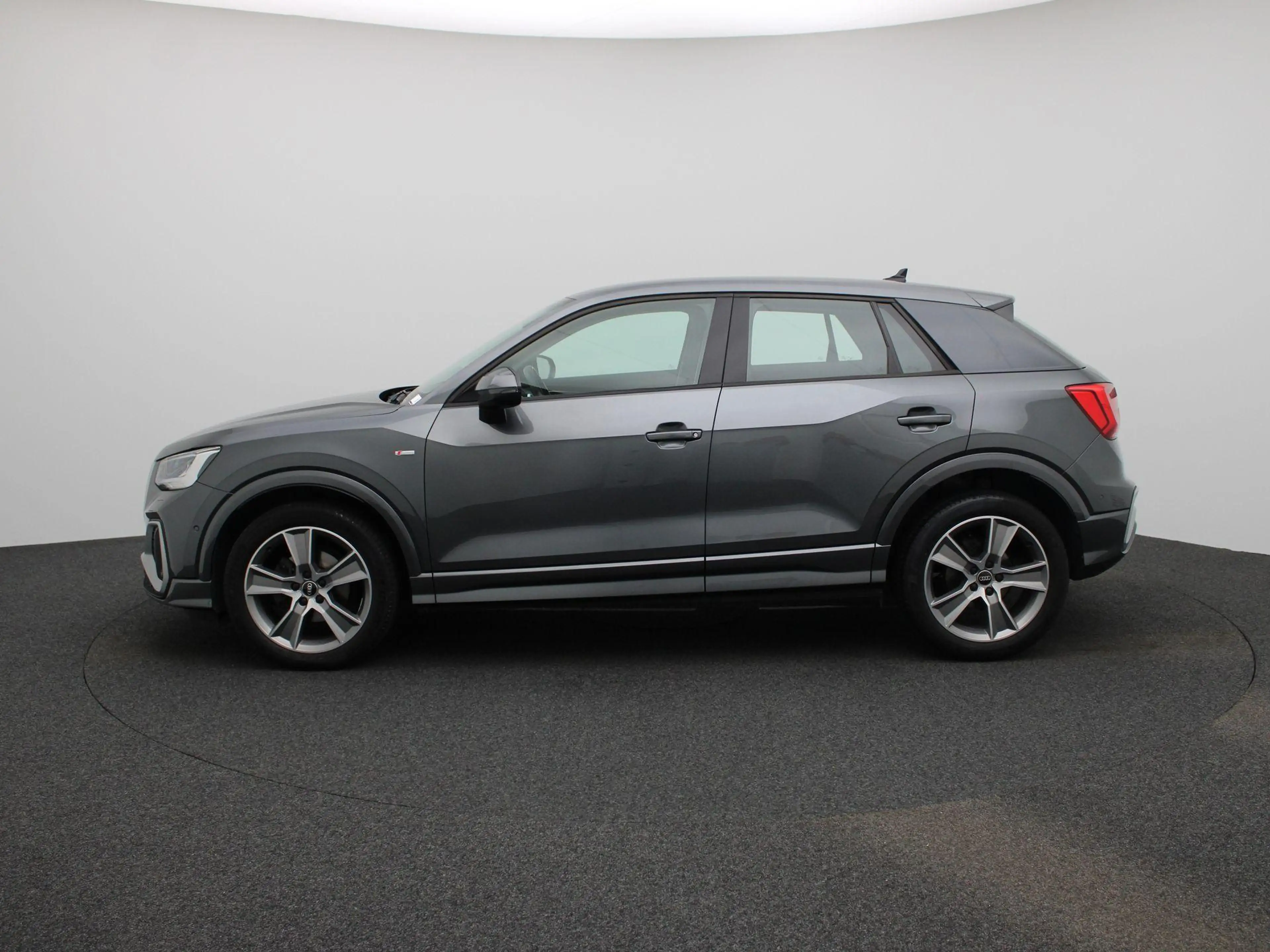 Audi Q2 1.5 35 TFSI 110kW S tronic S Line B. Ed. NAVI | LE — photo 4