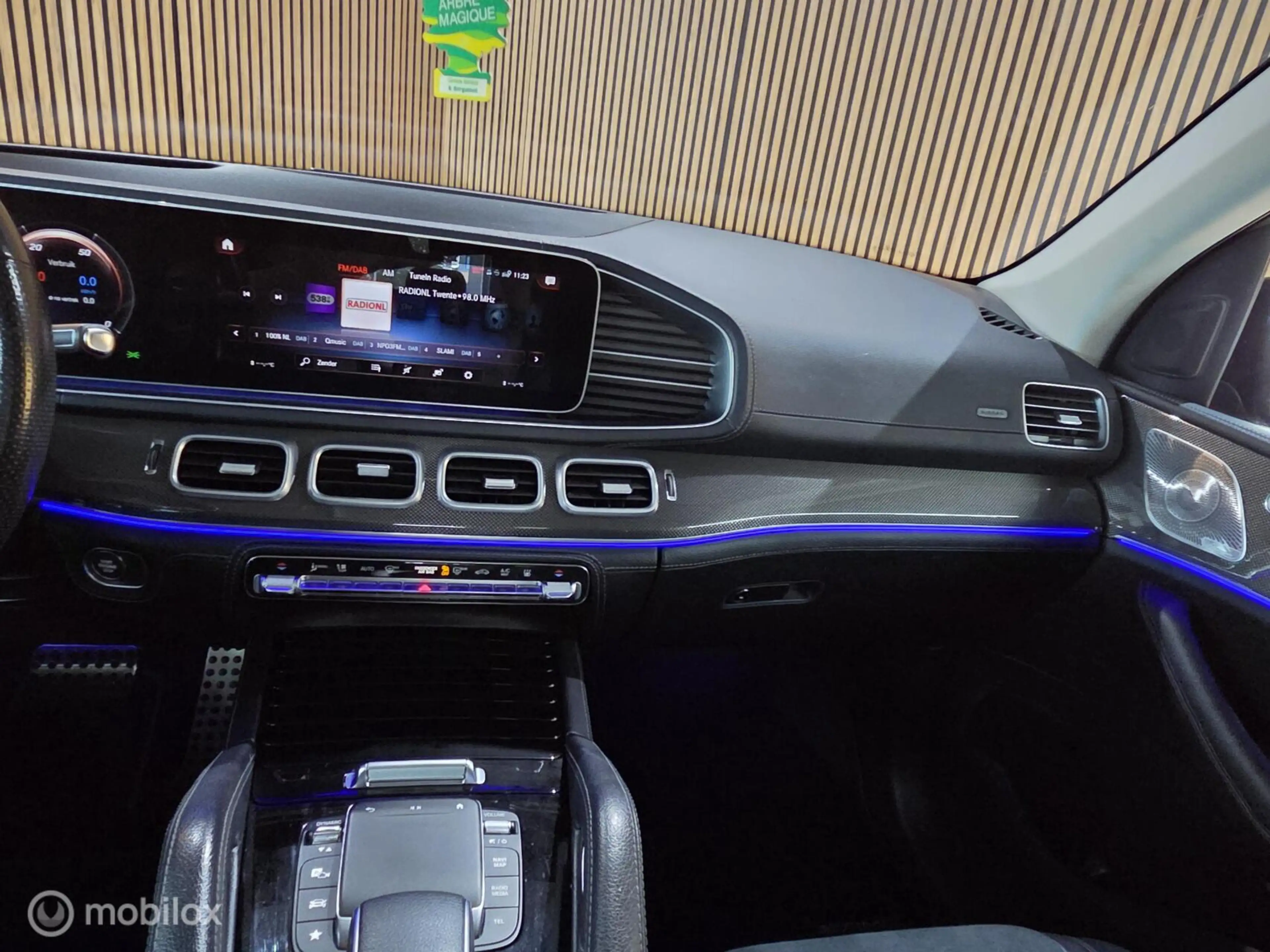 Mercedes-Benz GLE 350 de 4MATIC Premium Plus AMG | Pano — photo 4
