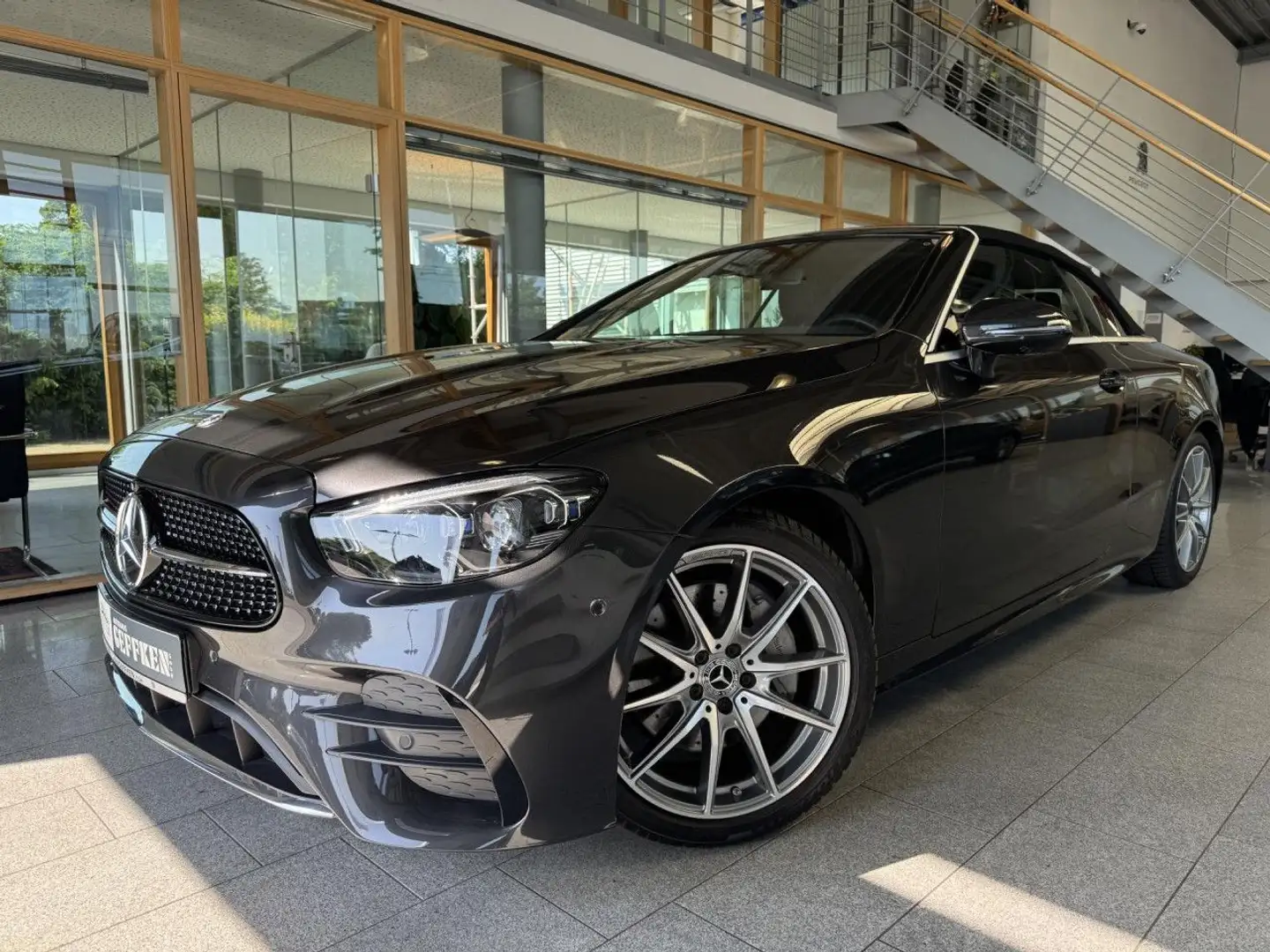 Mercedes-Benz E 200 Cabrio AMG Line, 360°, Airscarf, Burmester! Grau - 1