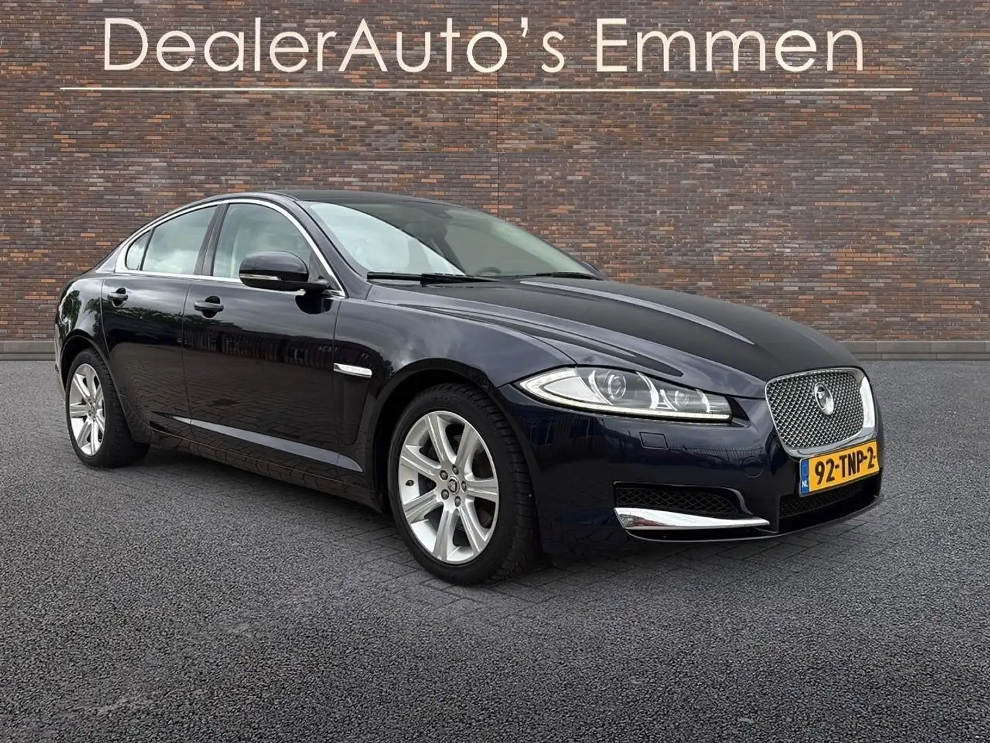 Jaguar XF 2.2D ECC LMV LEDER NAVIGATIE 113000KM! Blue - 1