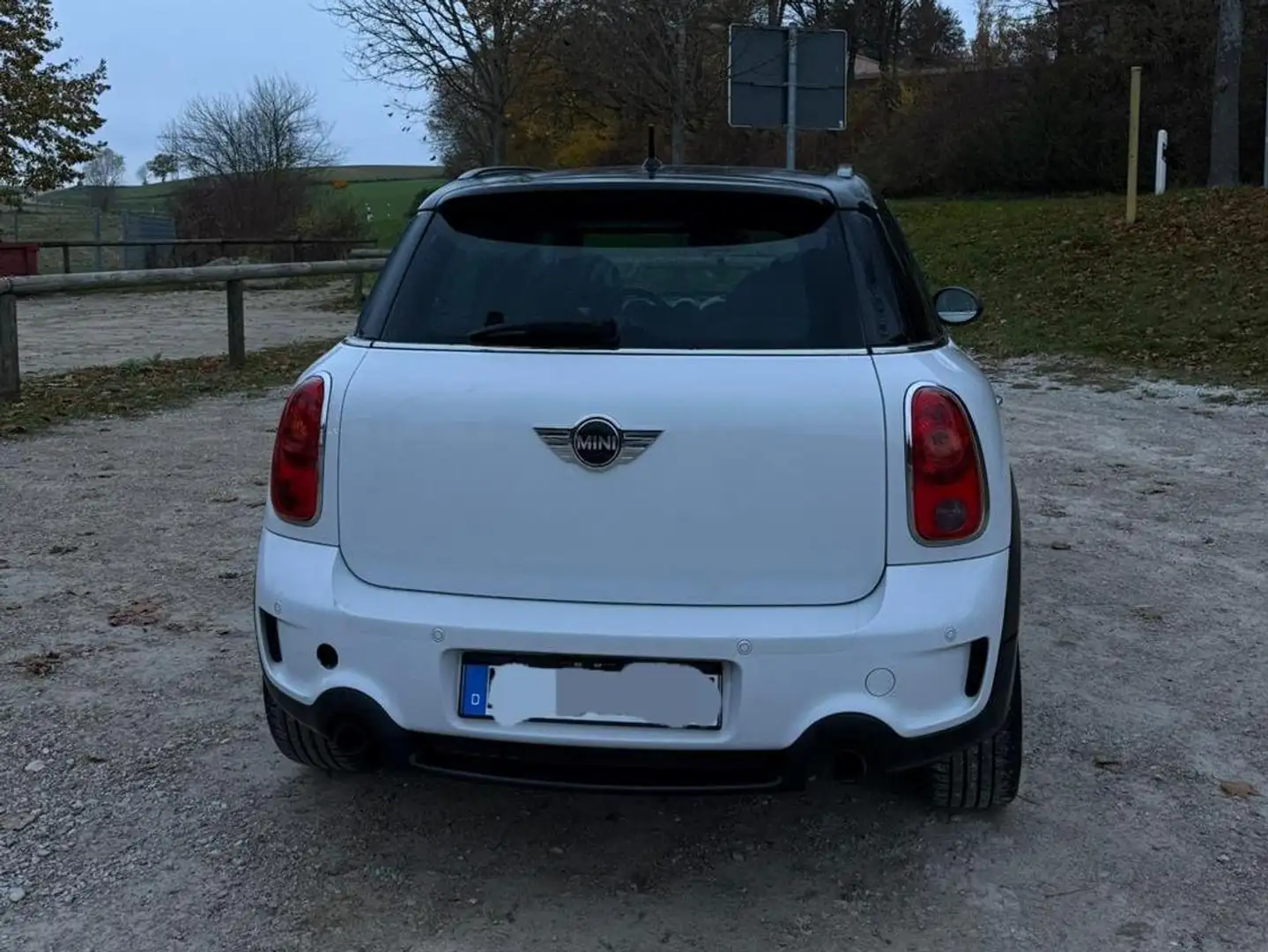MINI Cooper S Countryman COUNTRYMAN All4 Aut. Weiß - 2