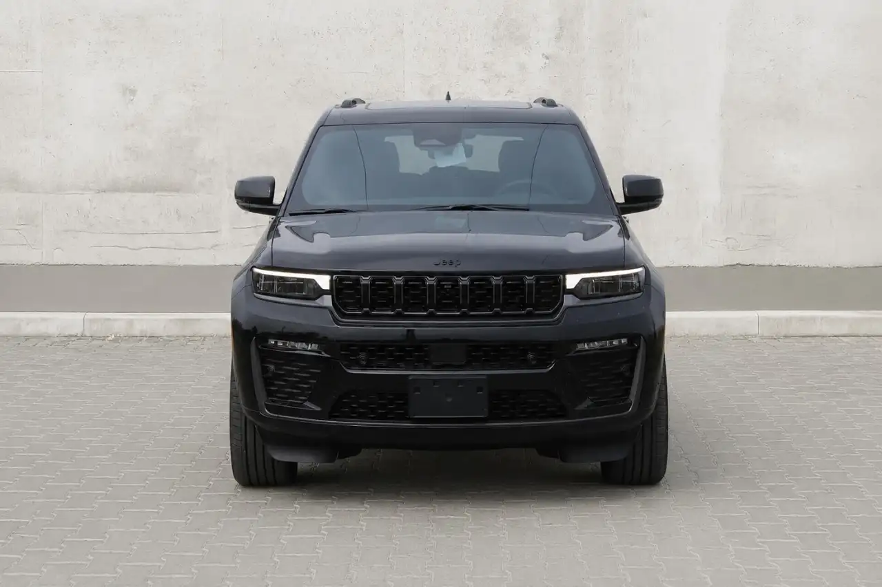 Jeep Grand Cherokee photo Jeep Grand Cherokee