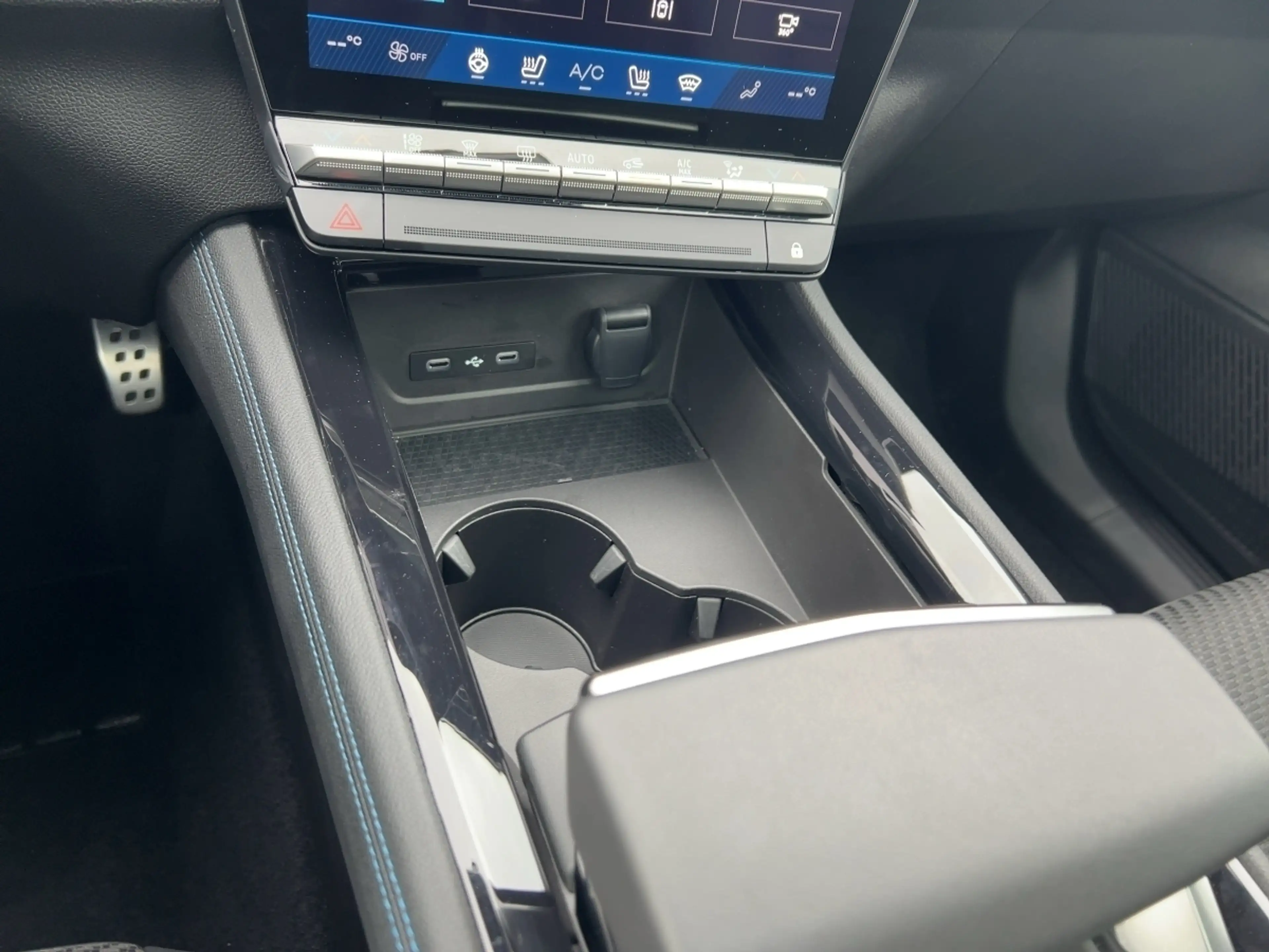 Renault Austral Esprit Alpine Mild Hybrid 160 Automatik — photo 15