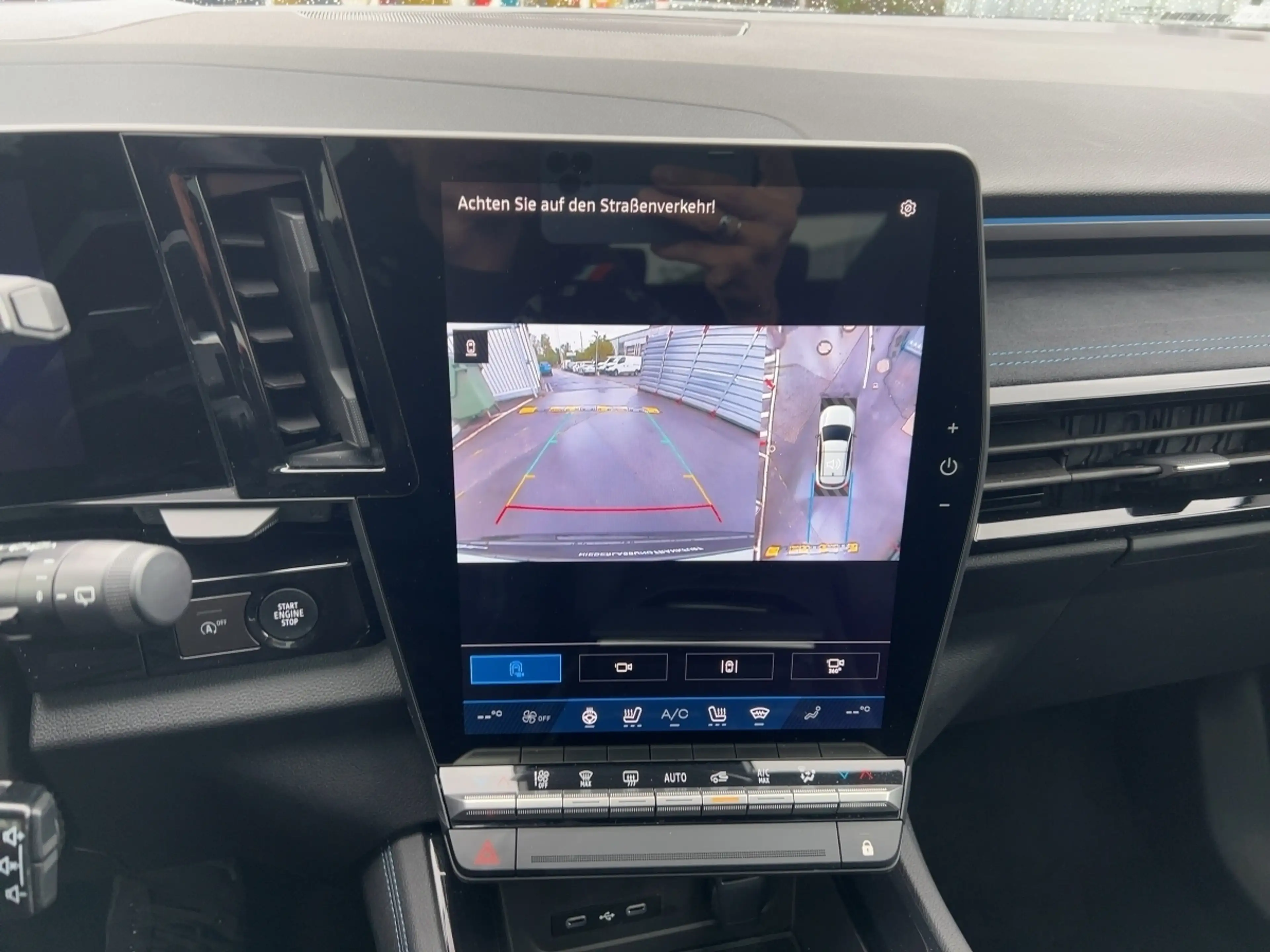 Renault Austral Esprit Alpine Mild Hybrid 160 Automatik — photo 14