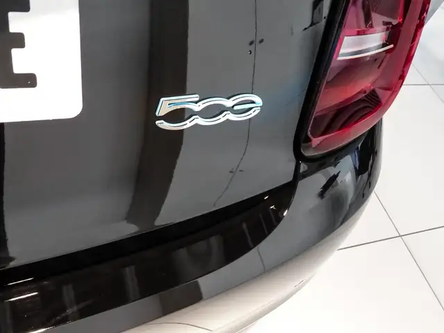 Fiat 500e view 12