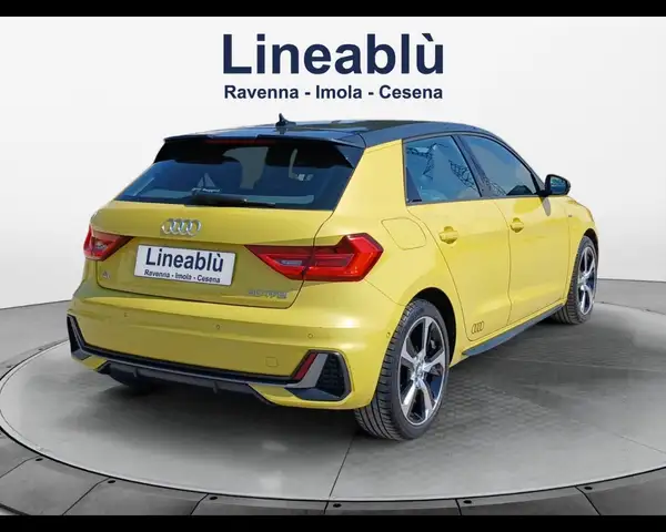 Audi A1 view 5