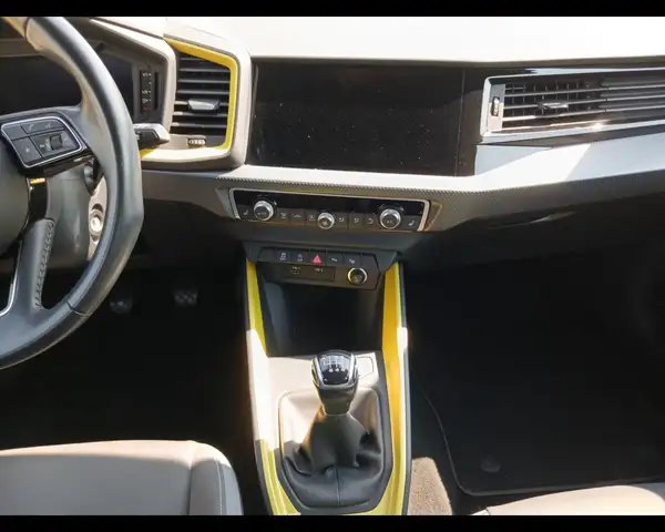 Audi A1 view 11