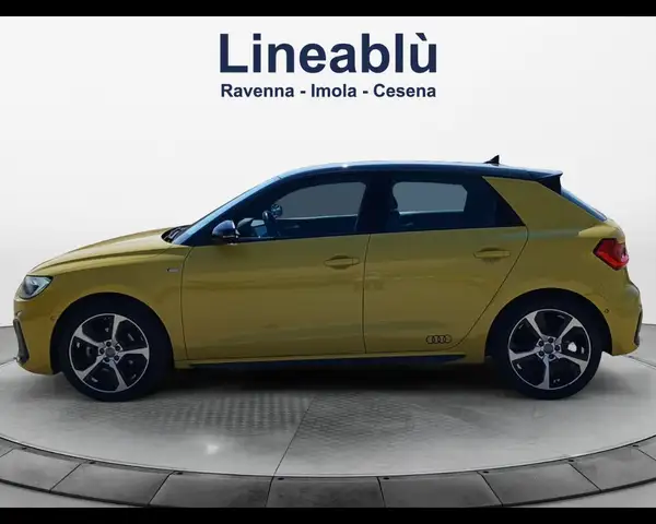 Audi A1 view 2
