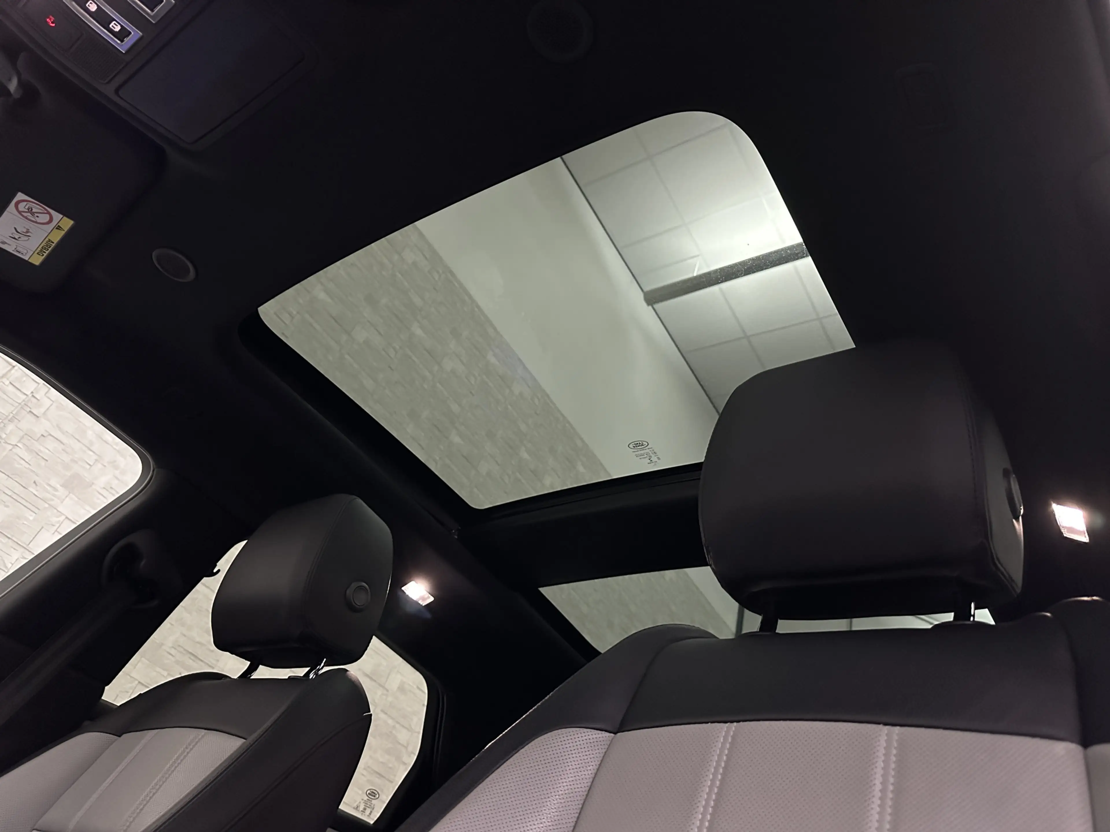 Land Rover Range Rover Evoque 1.5 P300e AWD R-Dynamic | Panorama | Leder | Merid — photo 8
