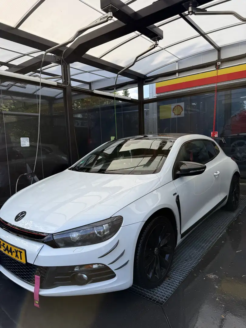 Volkswagen Scirocco 1.4 TSI Life - 2
