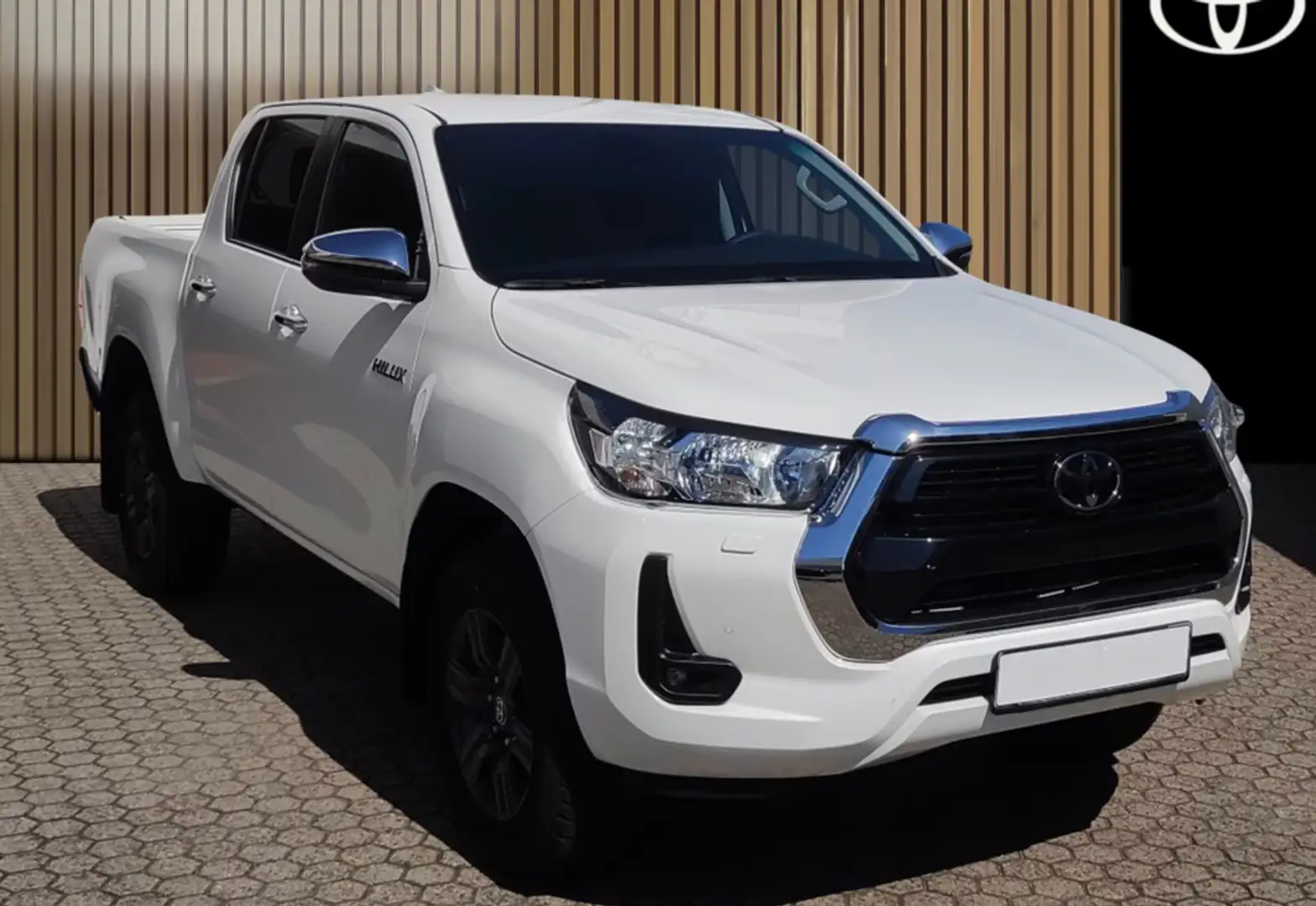 Toyota Hilux TOYOTA Industrial  Automático de 5 Puertas Weiß - 2