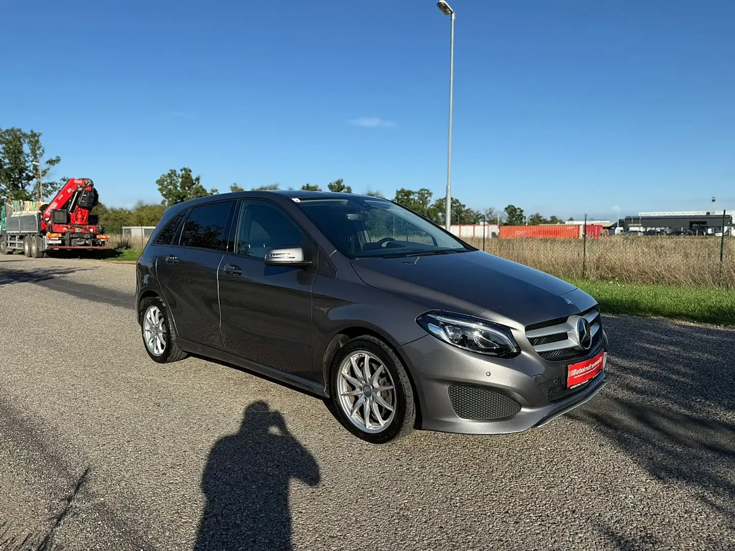 Mercedes-Benz B 200 CDI A-Edition Plus Aut. 4 Matic Grau - 2