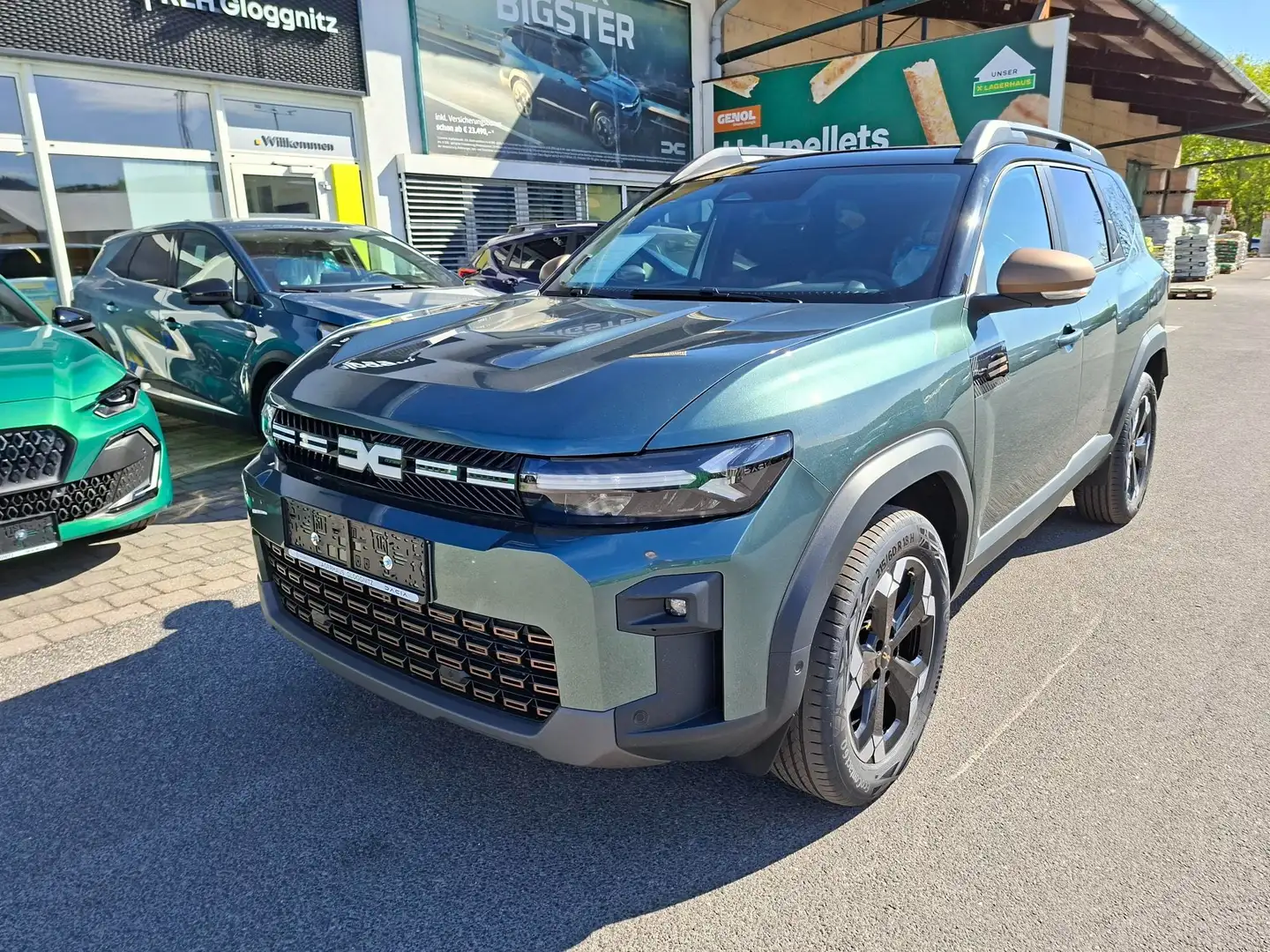 Dacia Bigster Hybrid 155 Extreme mit Schiebedach Grün - 1
