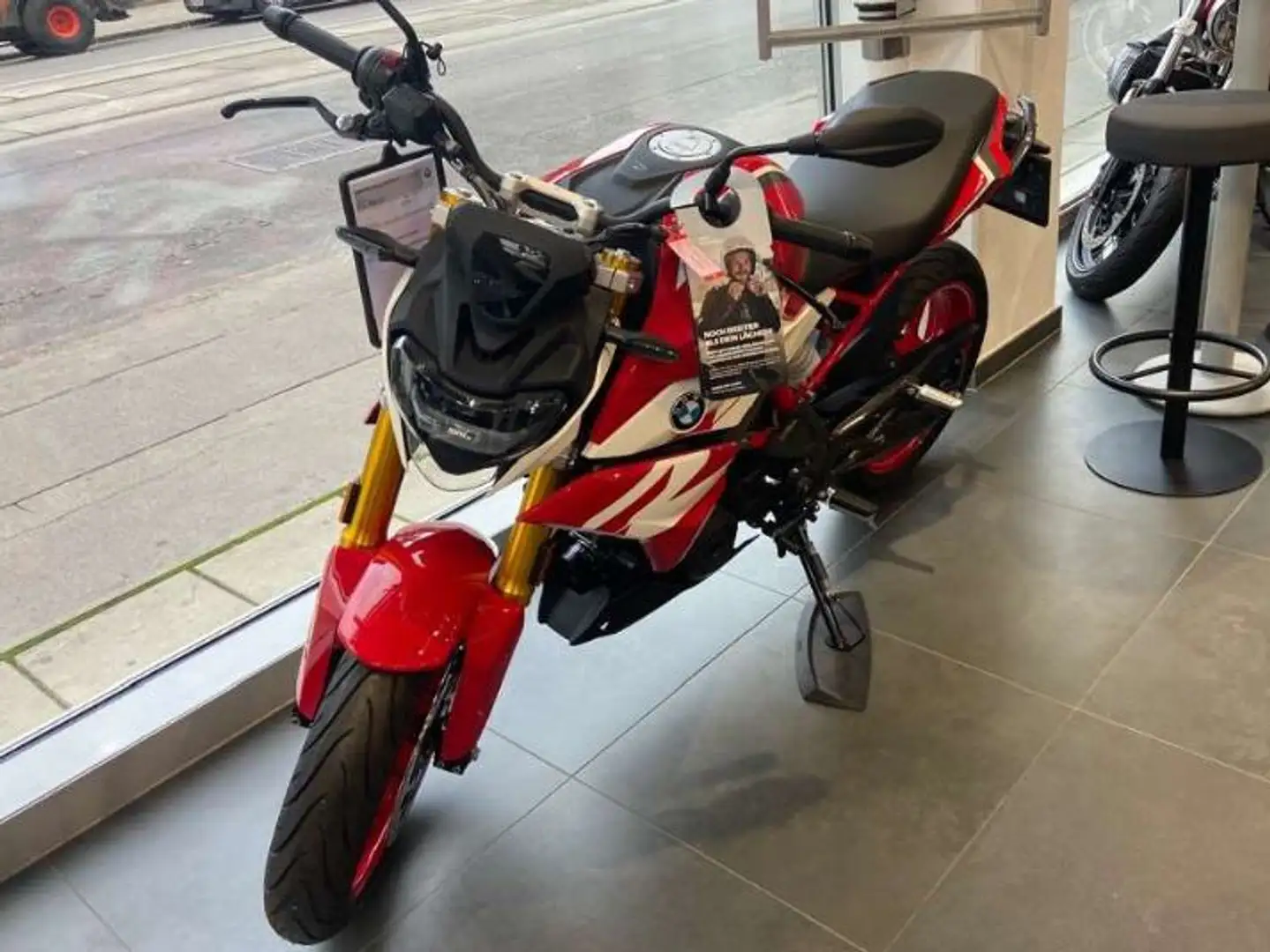 BMW G 310 R Rouge - 2