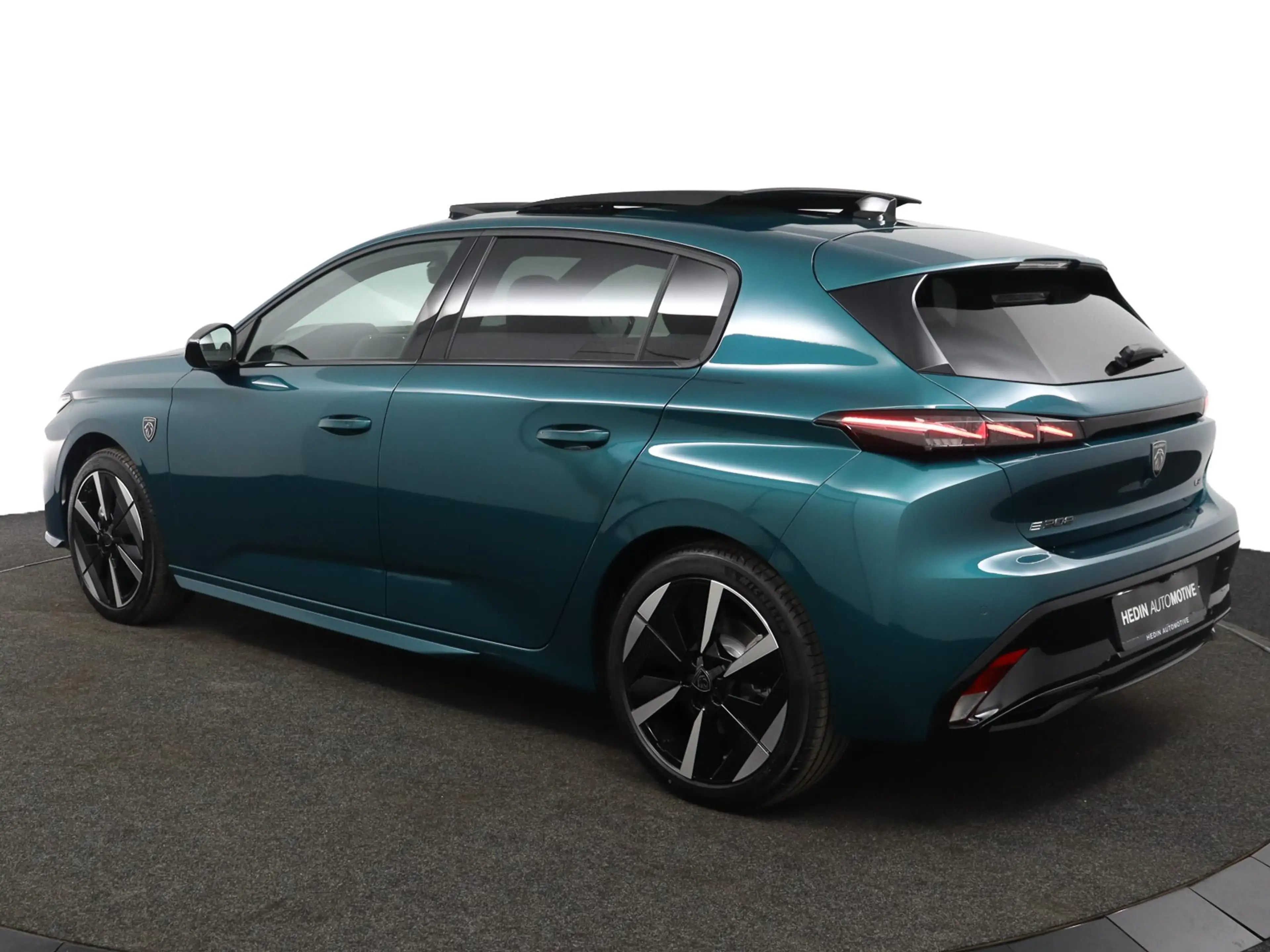 Peugeot 308 e-308 GT 54 kWh | 18" LM Velgen | Alcantara bekled — photo 10