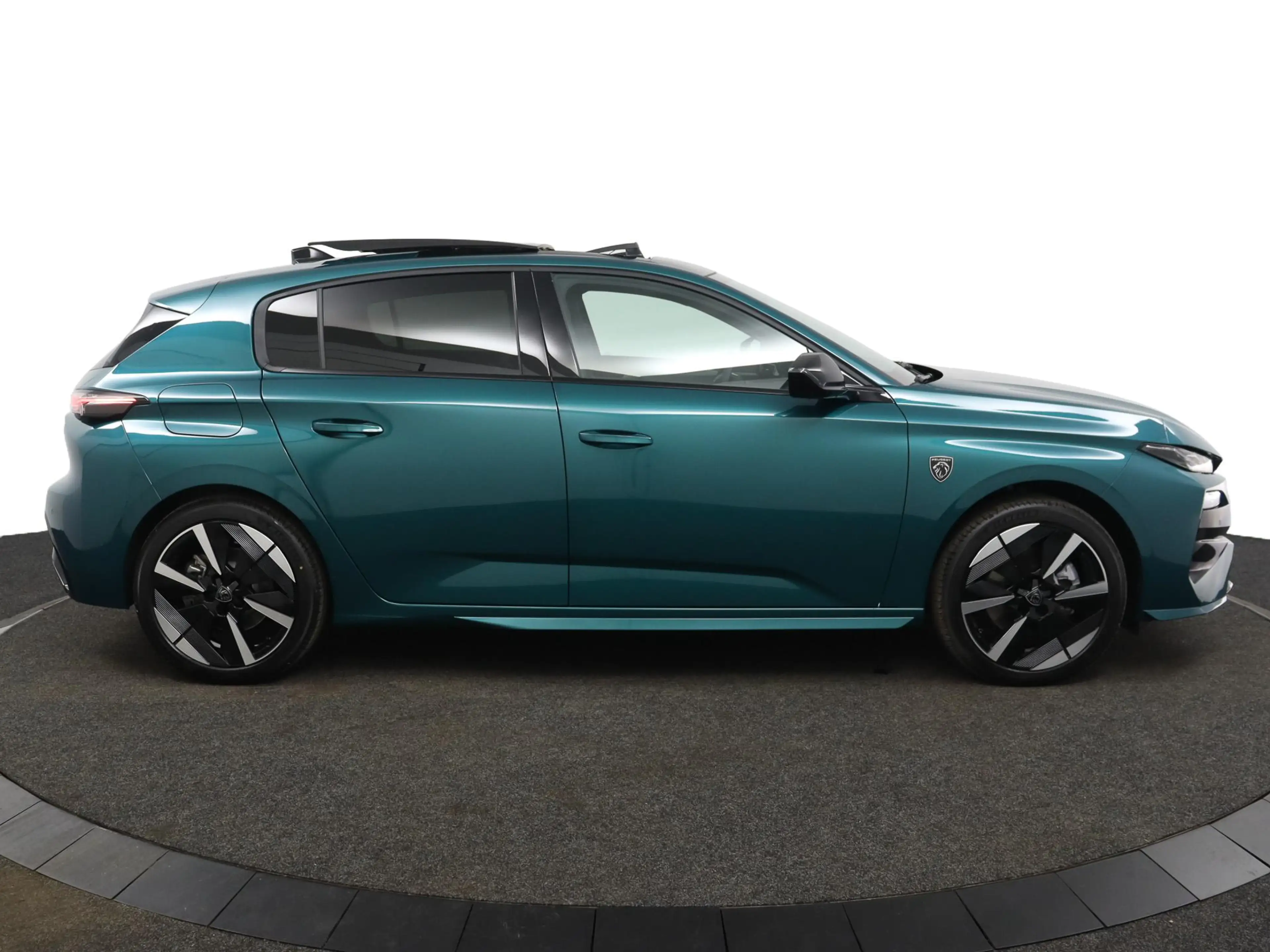 Peugeot 308 e-308 GT 54 kWh | 18" LM Velgen | Alcantara bekled — photo 11
