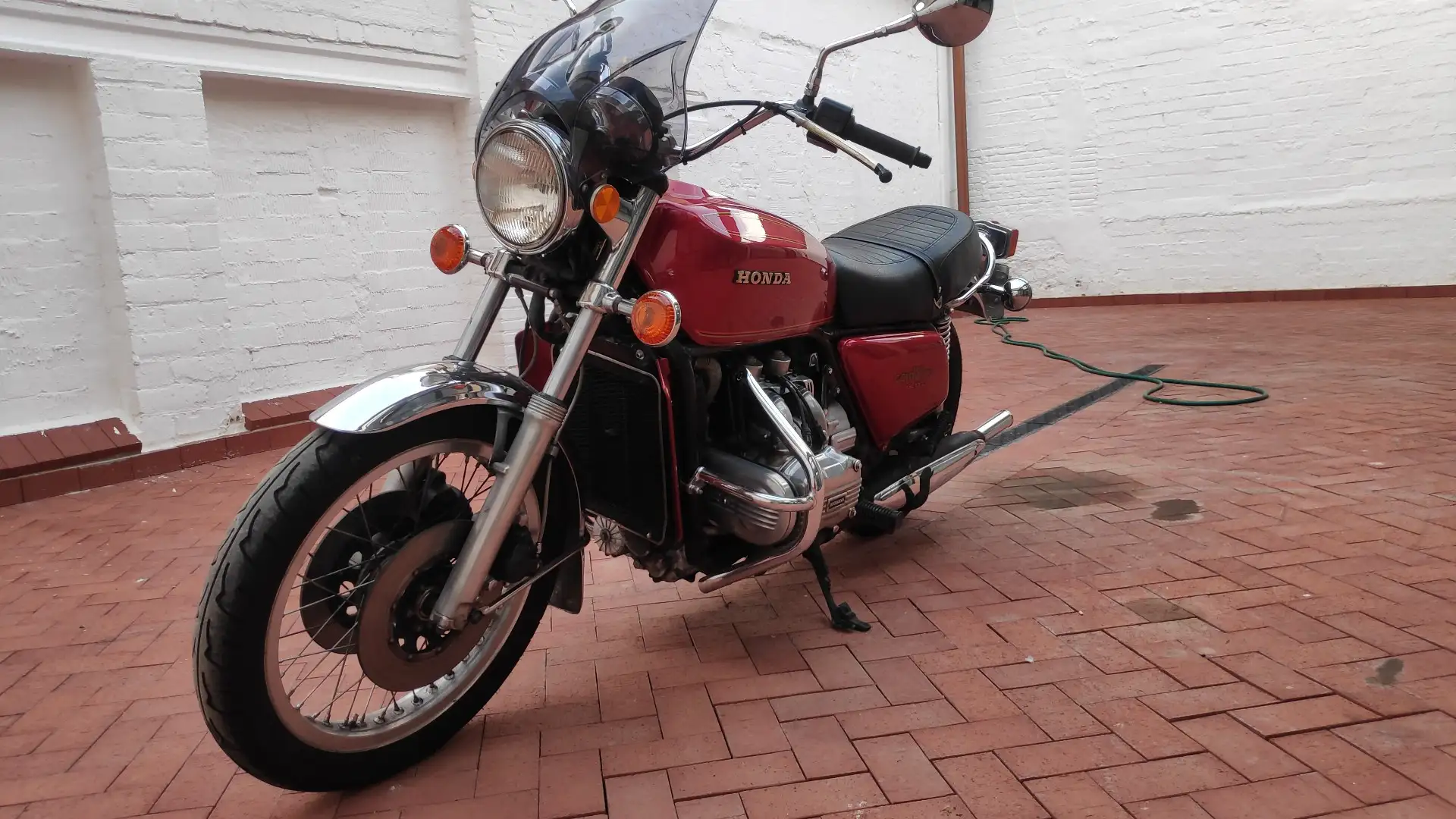 Honda GL 1000 Roşu - 2
