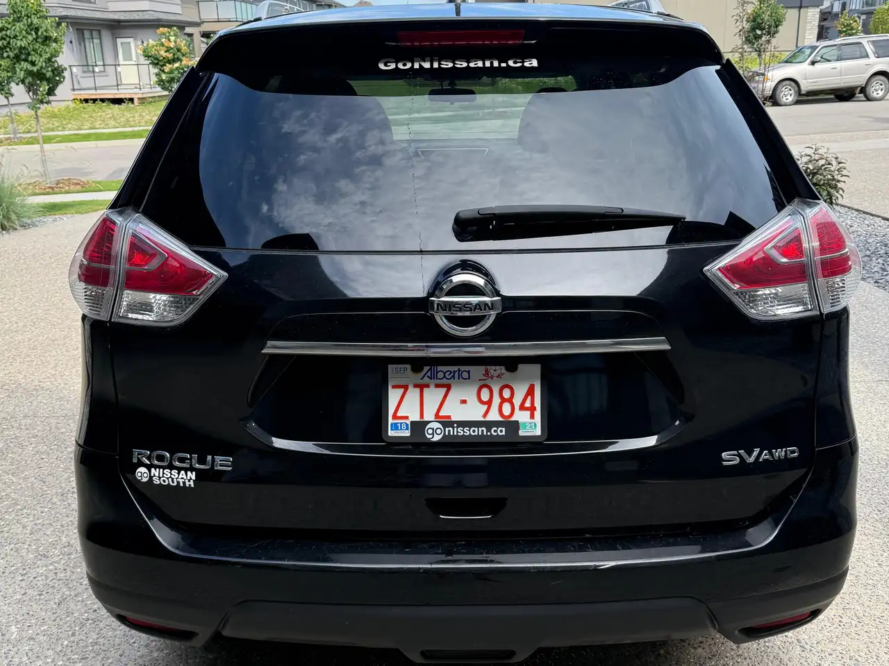 Nissan Rogue снимка Nissan Rogue
