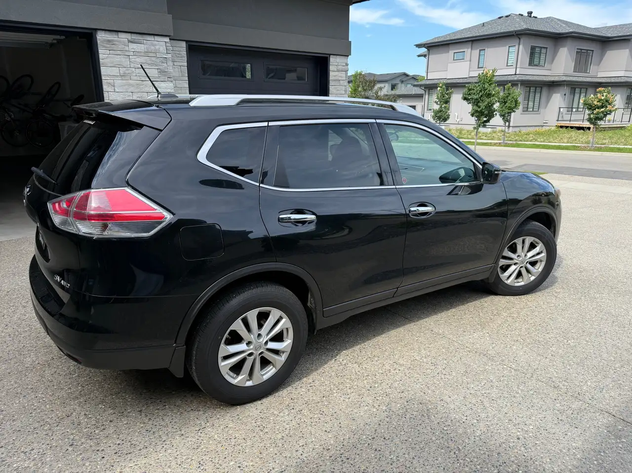 Nissan Rogue снимка Nissan Rogue