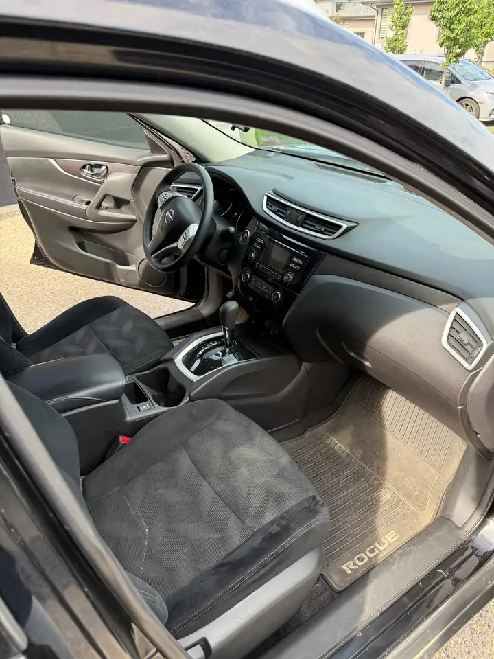 Nissan Rogue снимка Nissan Rogue
