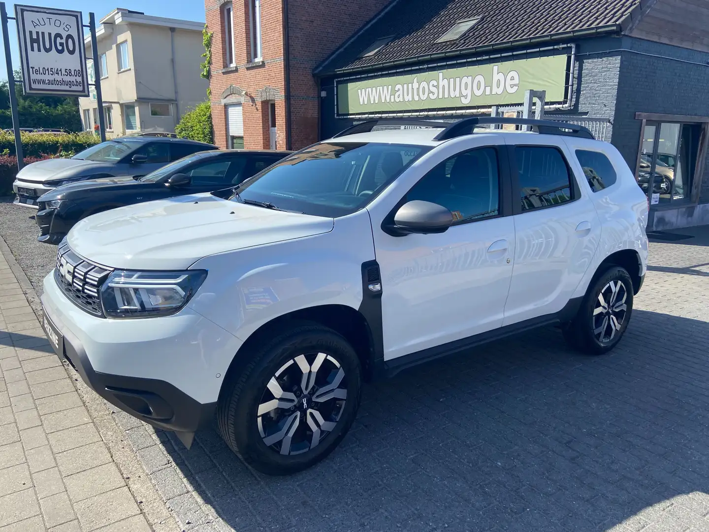 Dacia Duster 1.3TCe NAVI CRUISE ALU CAMERA 15000km Wit - 1
