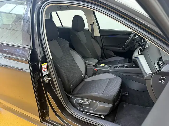 Skoda Octavia view 5