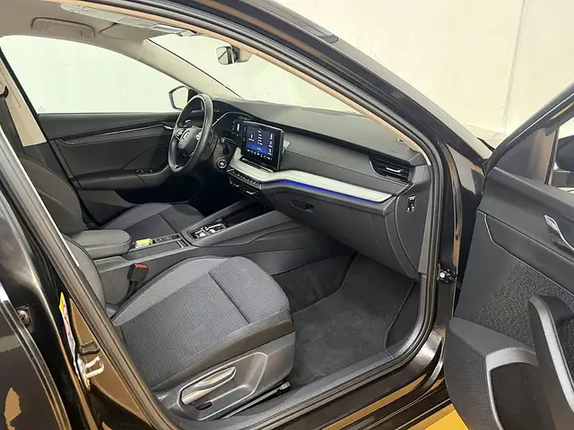 Skoda Octavia view 6