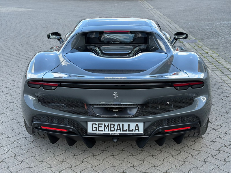 Ferrari 296 GTB JBL, LIFT, DEUTSCHES FZG AUS 1. HAND — photo 5