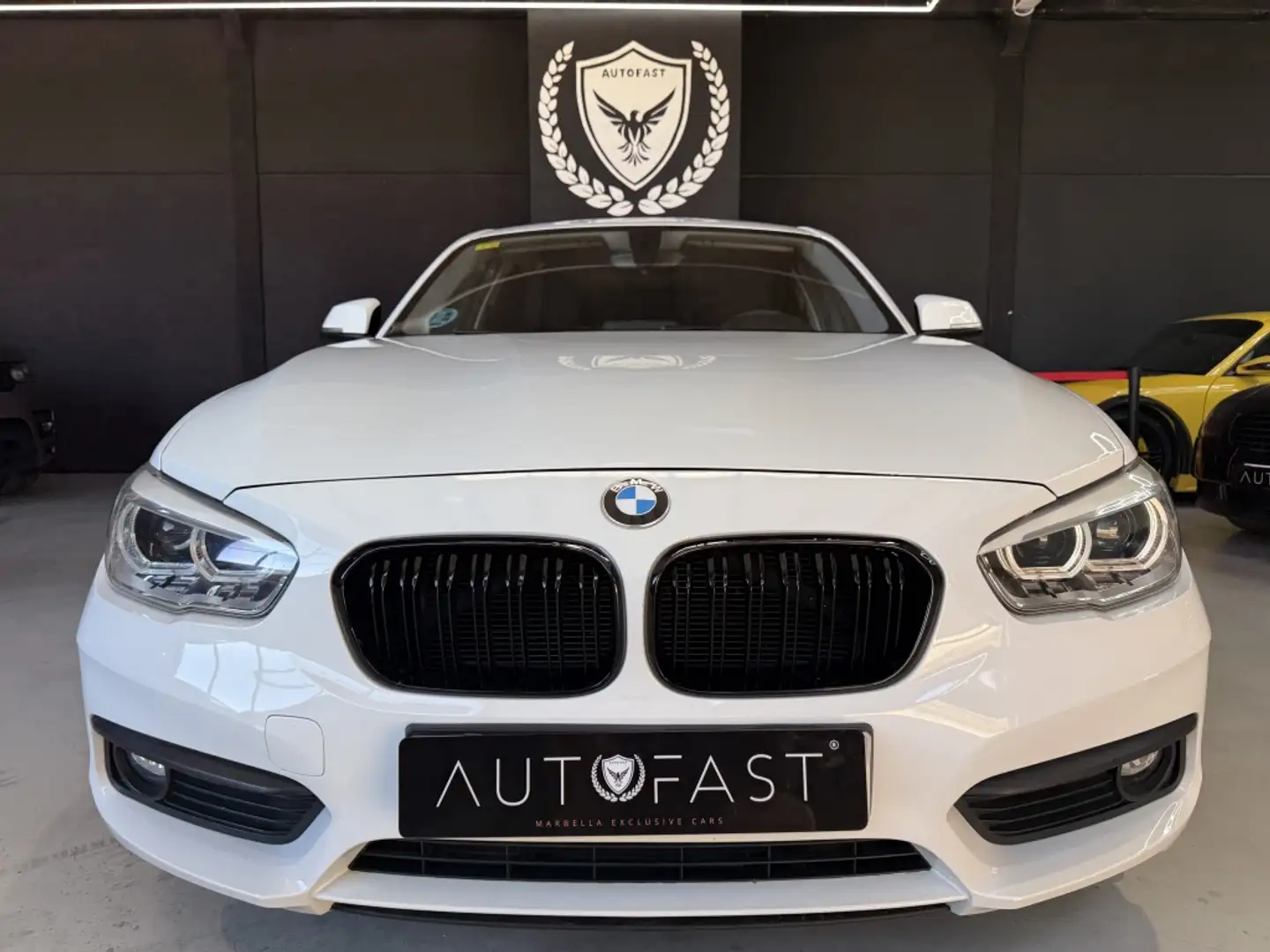 BMW 116 116d Blanc - 2