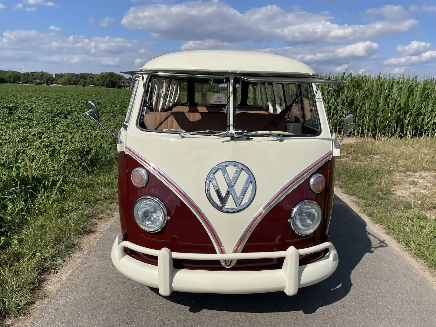 Volkswagen T1 Samba Umbau Rot - 2