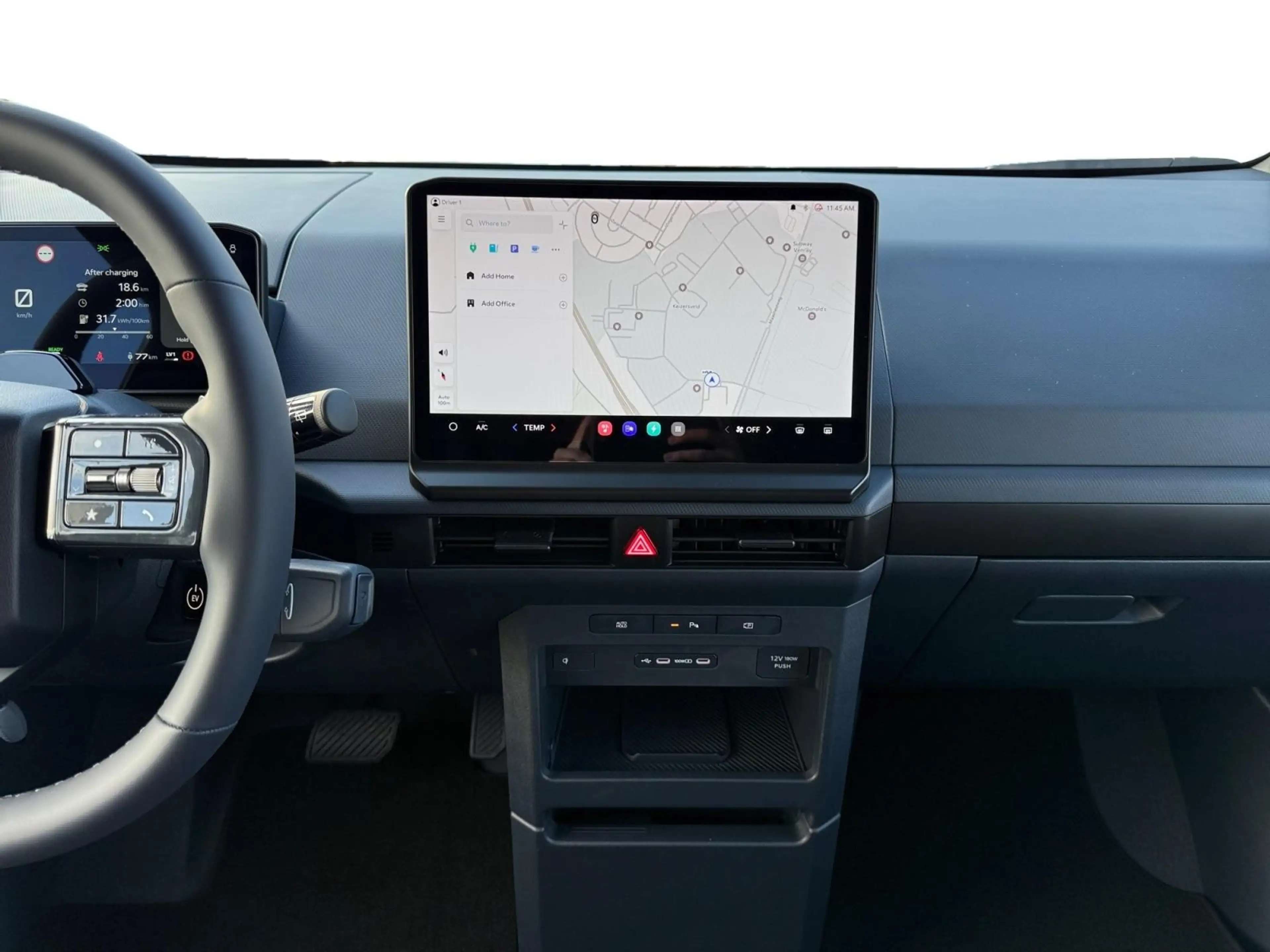 Kia PV5 Passenger 71.2 kWh Plus L2H1 Privacy Glass — photo 8