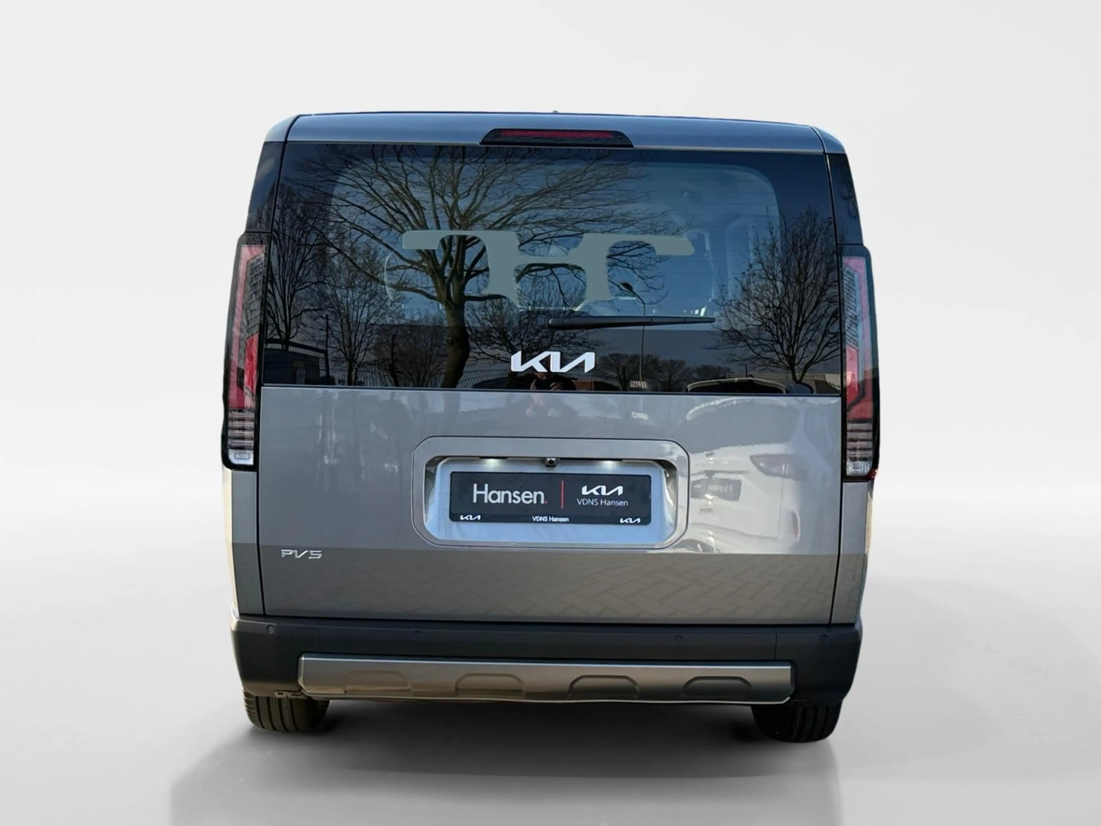 Kia PV5 Passenger 71.2 kWh Plus L2H1 Privacy Glass — photo 15