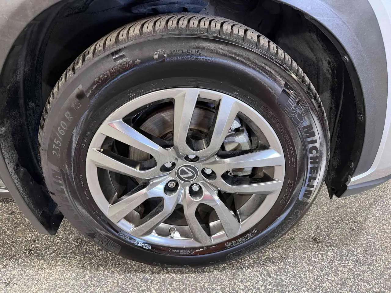 Lexus NX снимка Lexus NX