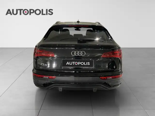 Audi Q5 view 15