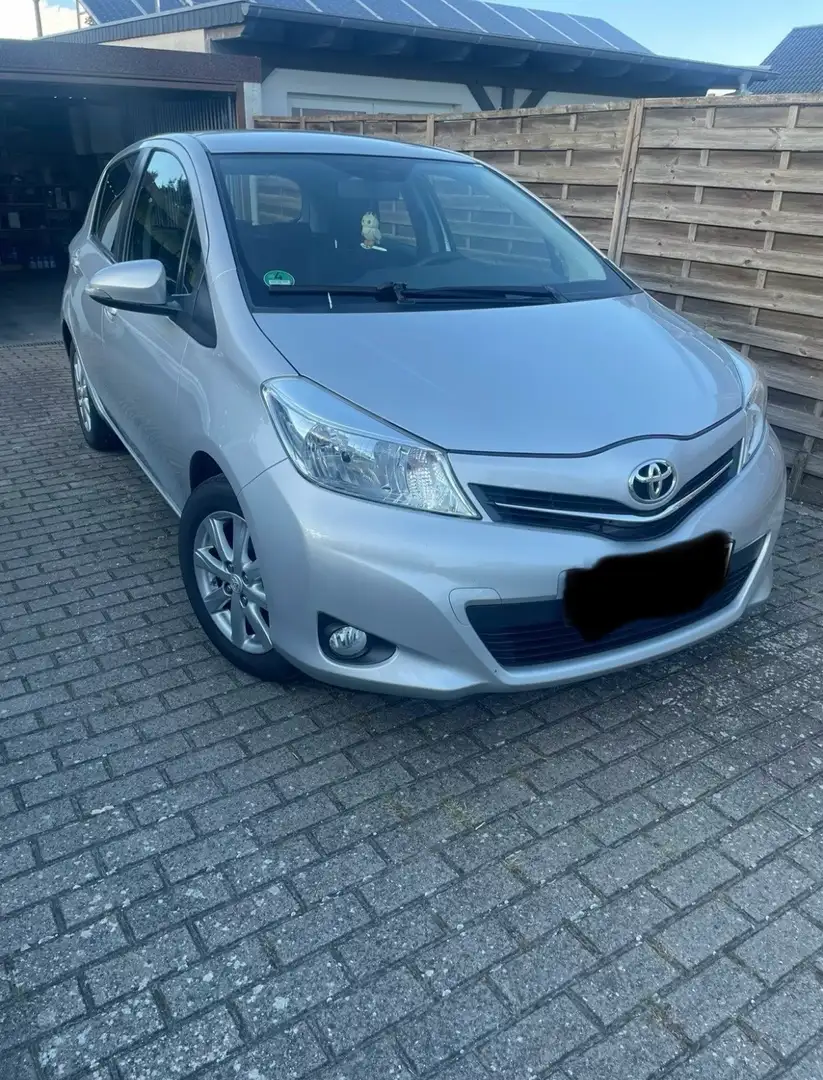 Toyota Yaris 1.0 - 69 VVT-i - 1