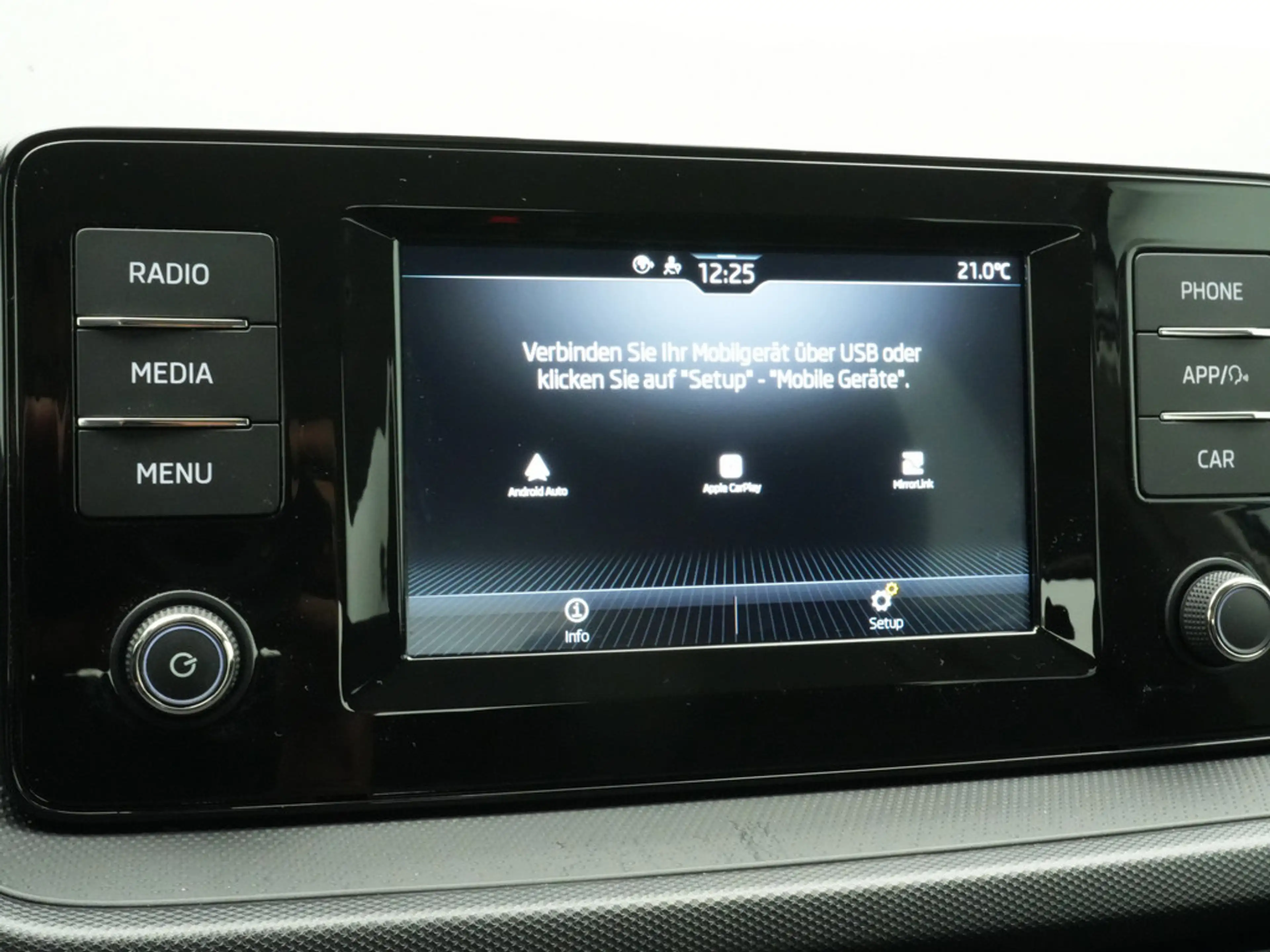 Skoda Fabia Active CARPLAY LED PDC KLIMA — photo 6
