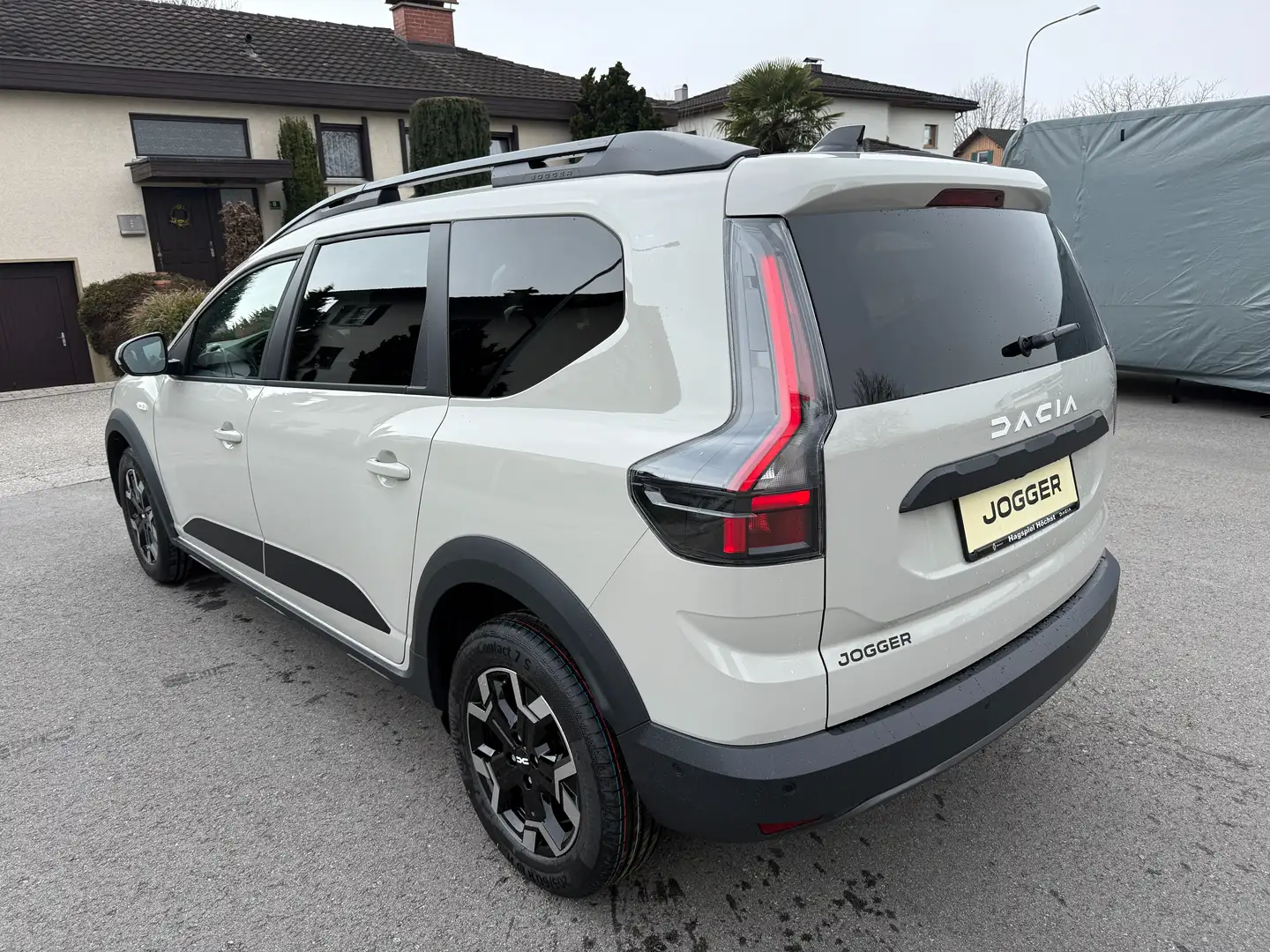 Dacia Jogger Journey TCe 110 7-Sitzer Vollausstattung Grau - 2