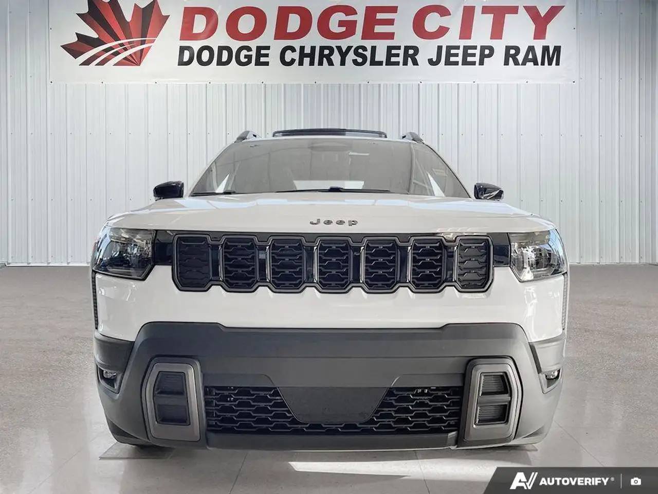 Jeep Cherokee снимка Jeep Cherokee