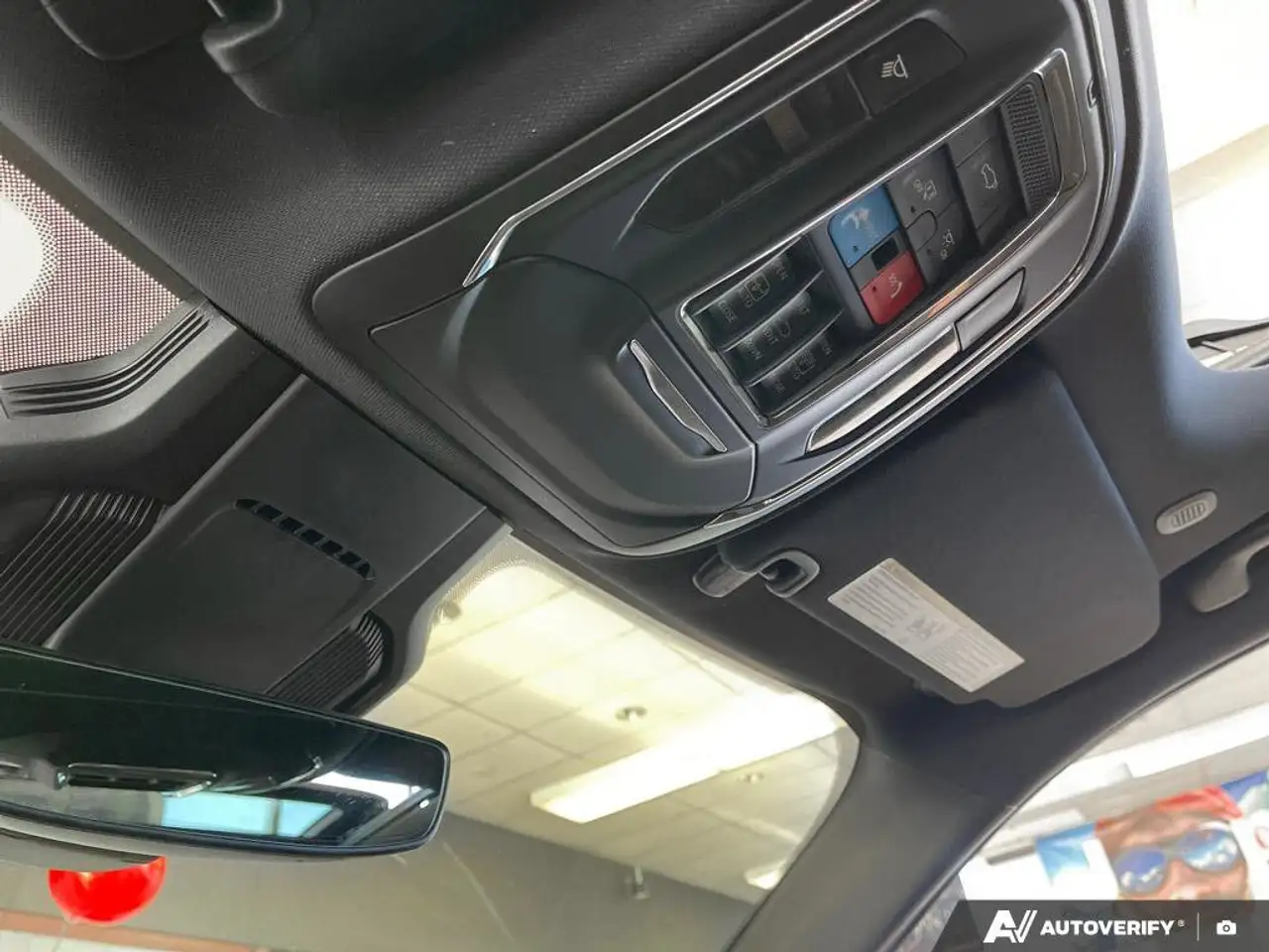Jeep Cherokee снимка Jeep Cherokee