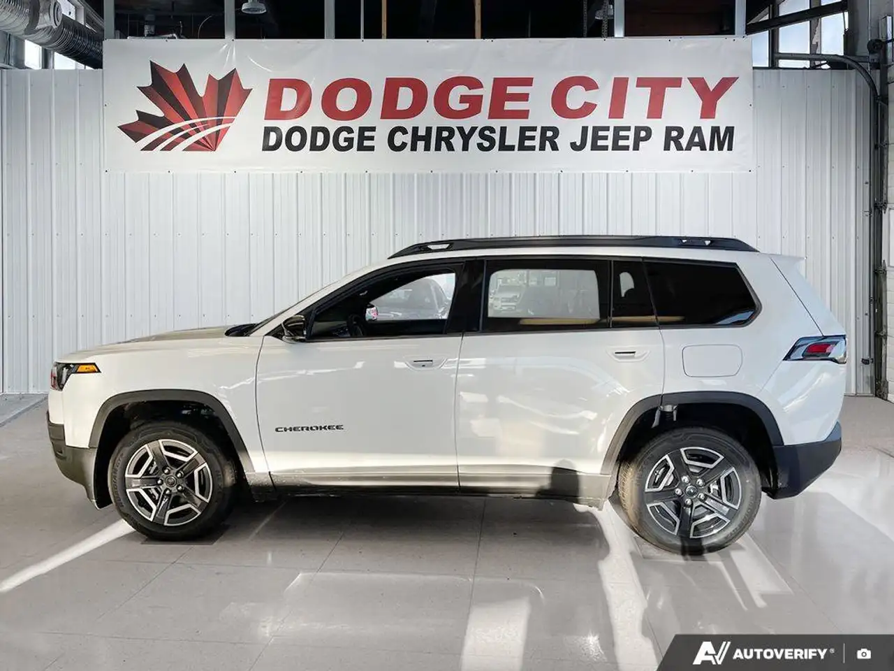 Jeep Cherokee снимка Jeep Cherokee