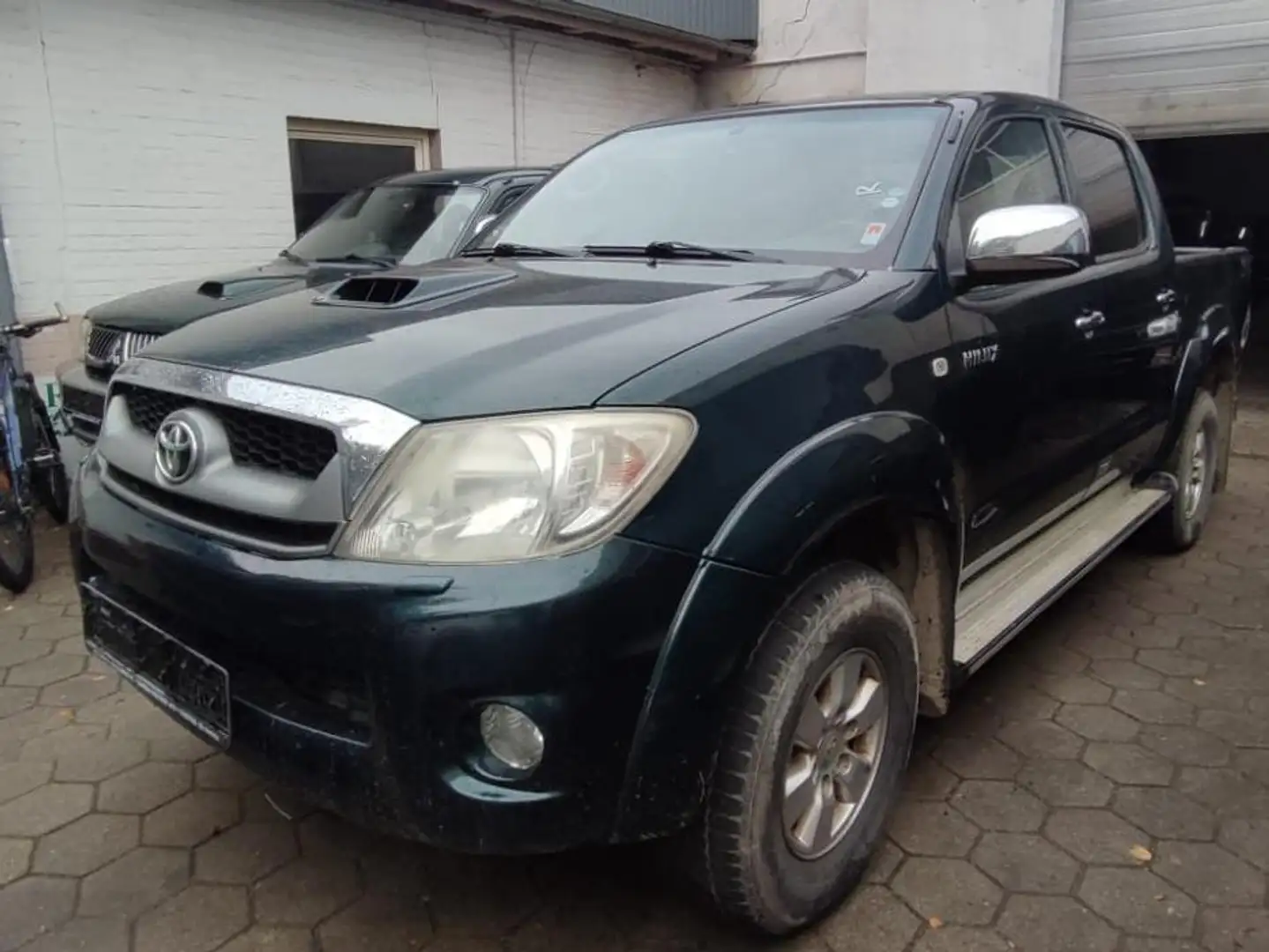 Toyota Hilux Toyota Hilux 4 Doors Manuel Gear Grün - 2
