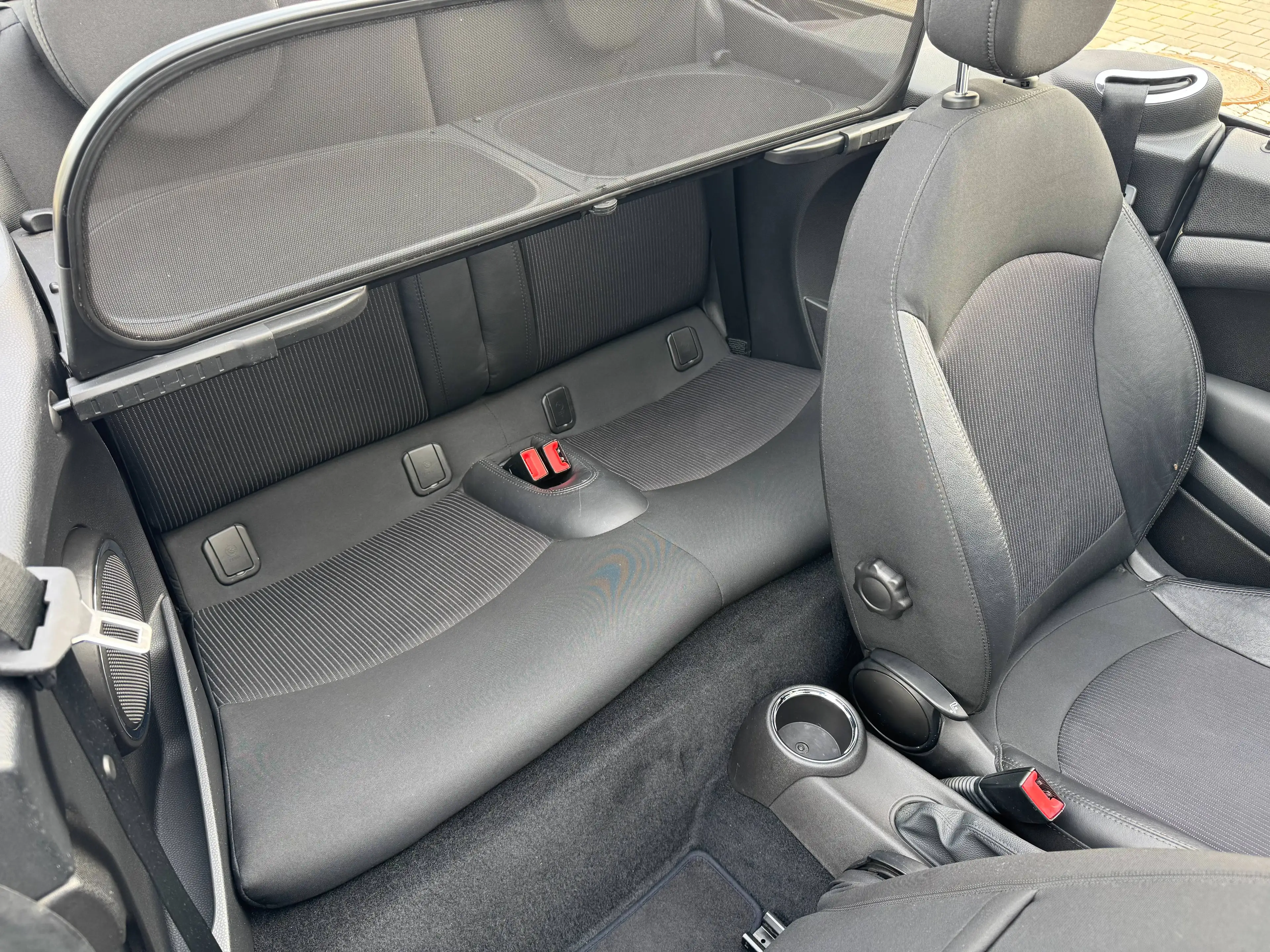 MINI Cooper Cabrio Cooper-Xenonscheinwerfer"Leder"Bluetooth"PDC — photo 15